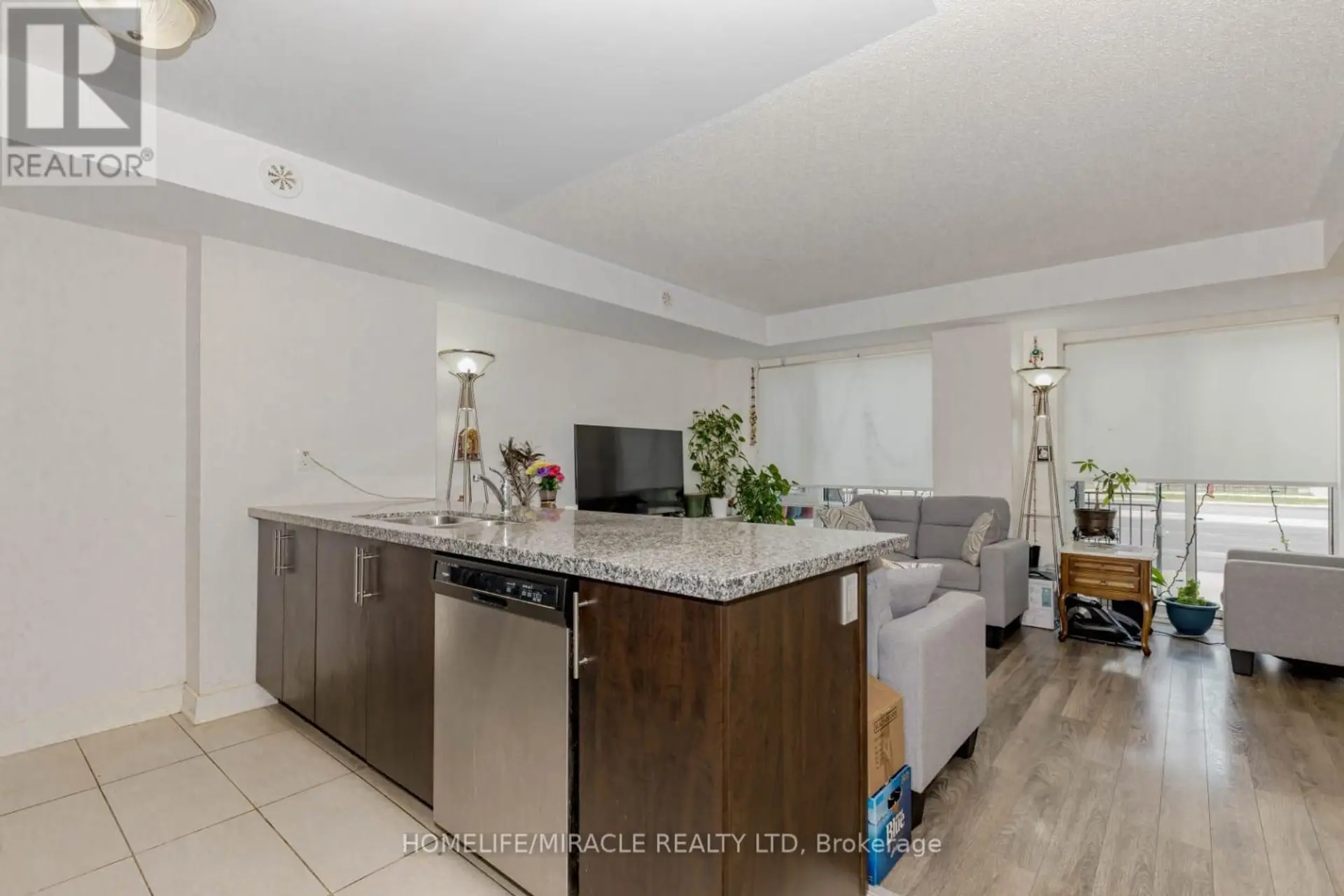#29 100 DUFAY ROAD - Image 4