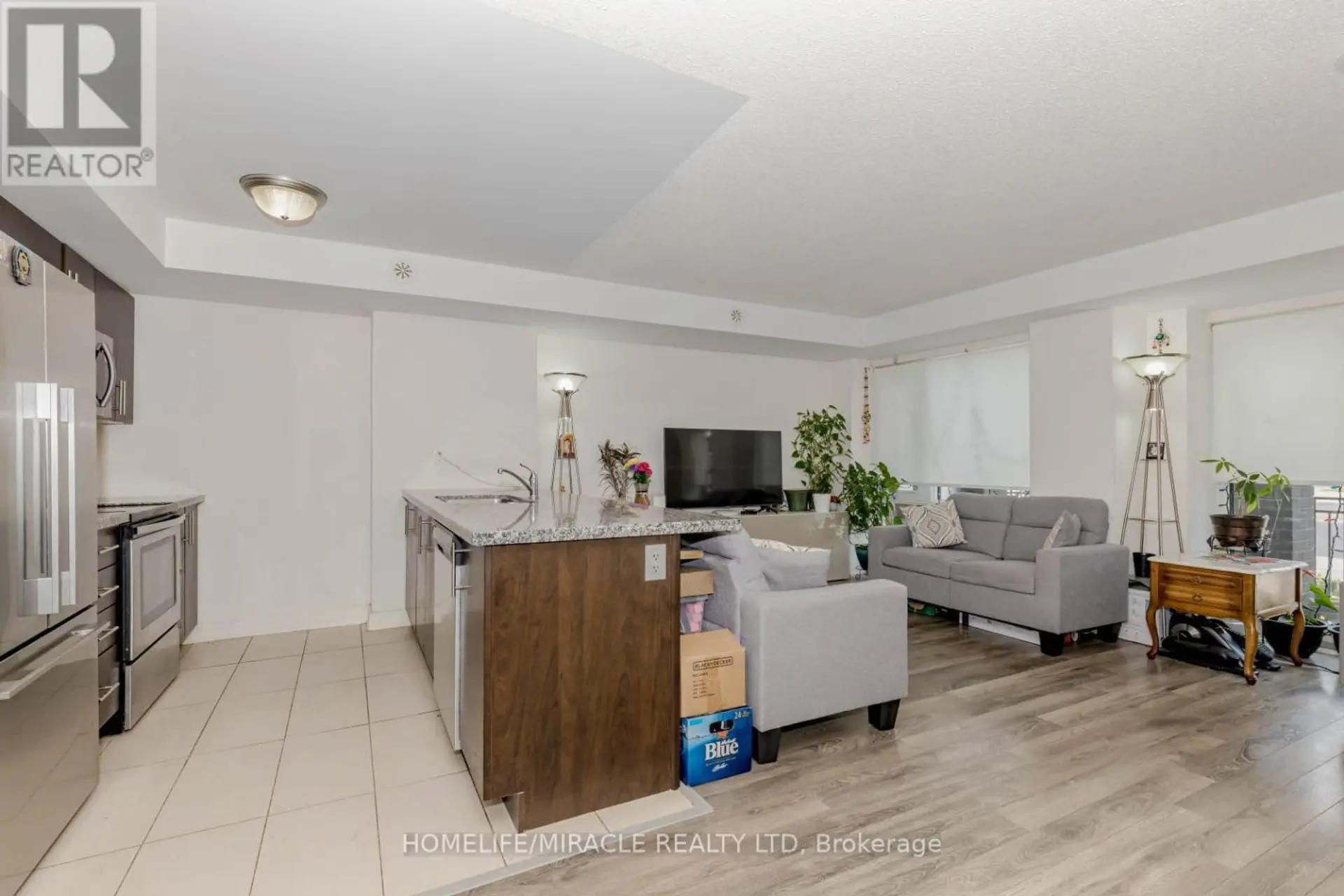 #29 100 DUFAY ROAD - Image 5