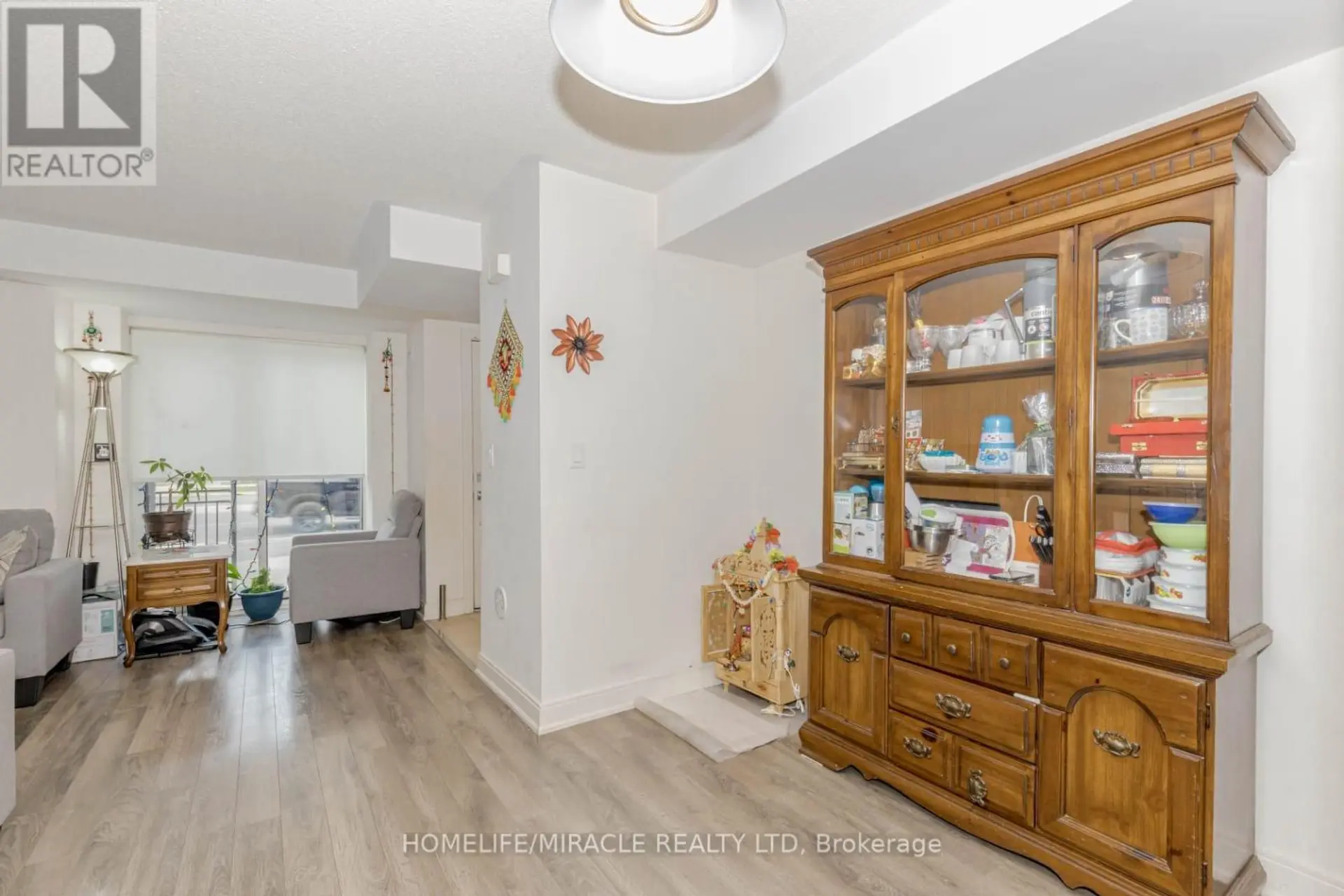 #29 100 DUFAY ROAD - Image 7