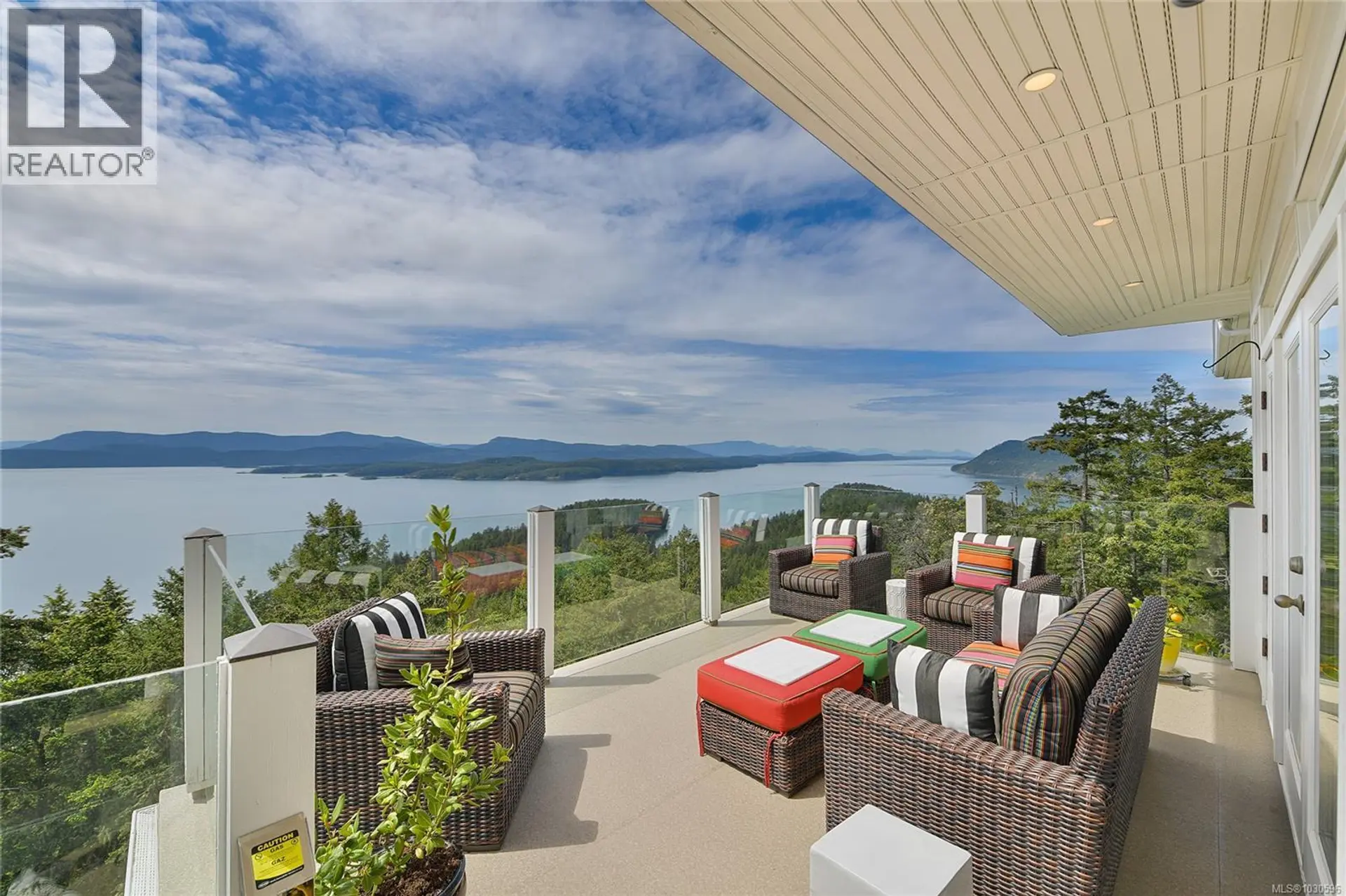 Property at 356 East West Rd, Mayne Island, BC