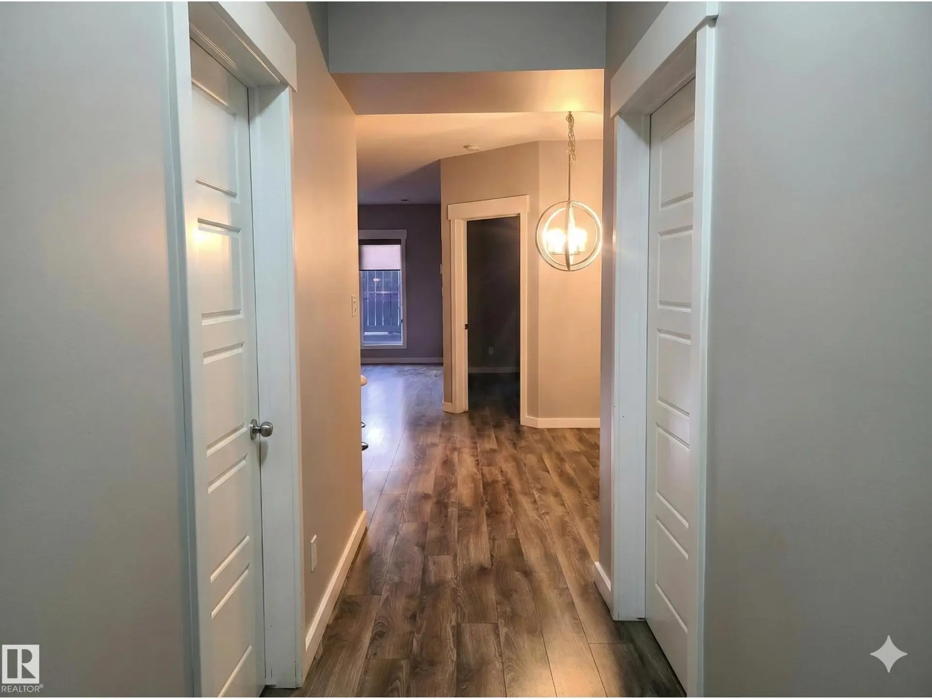 #108 10518 113 ST NW - Image 3