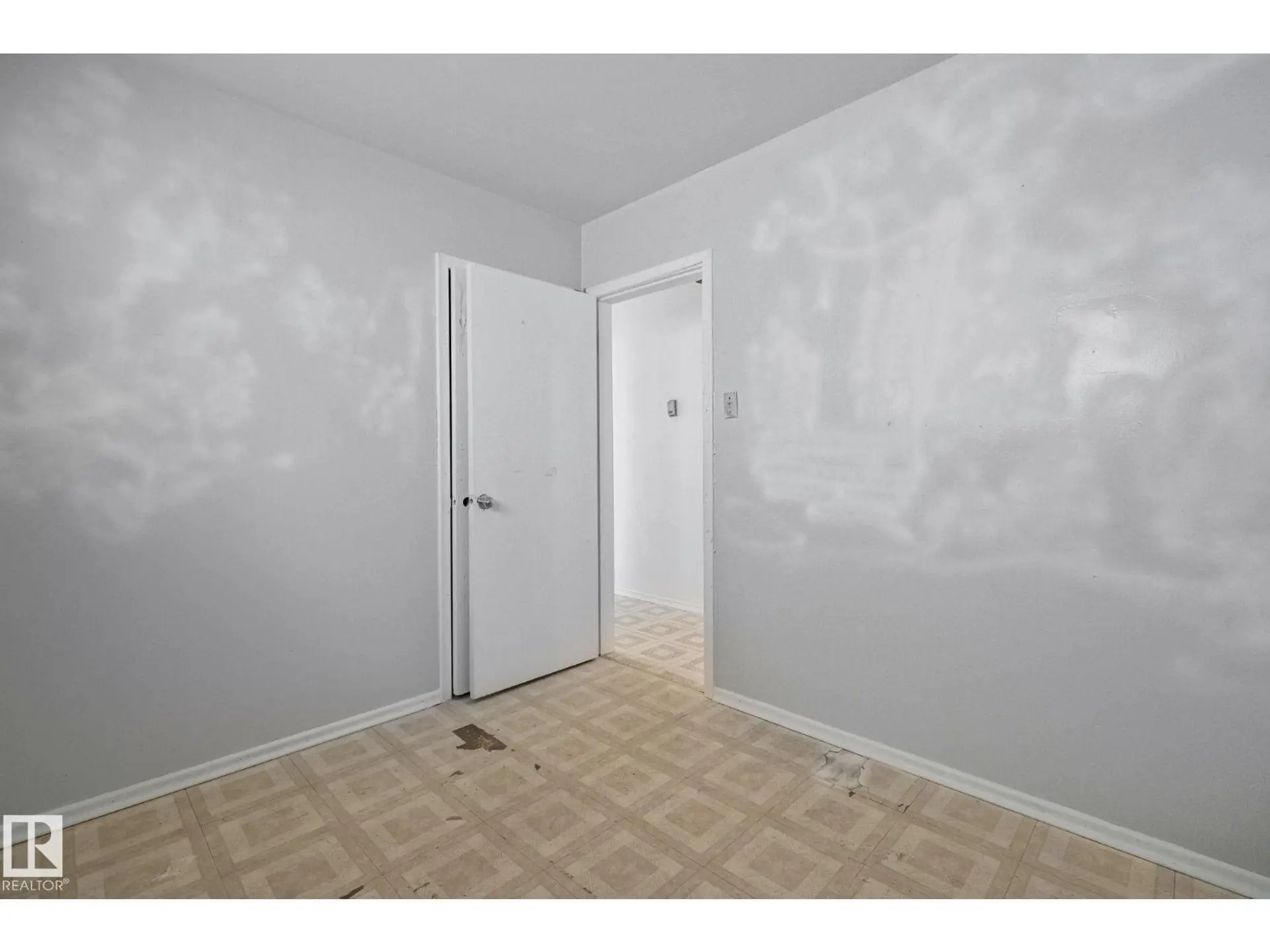 12350 82 ST NW - Image 15
