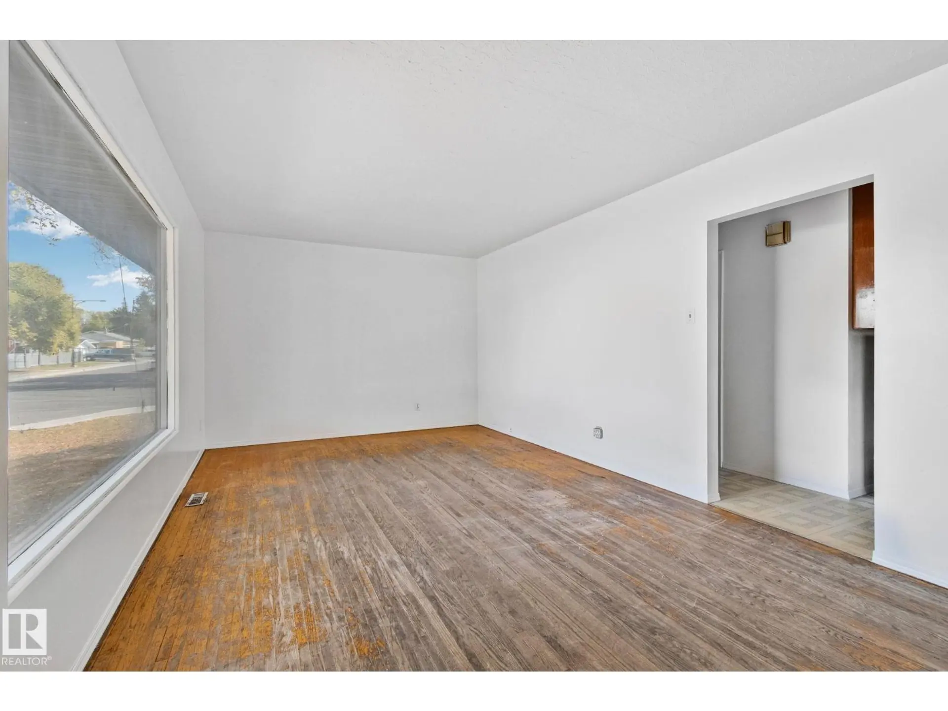12350 82 ST NW - Image 9