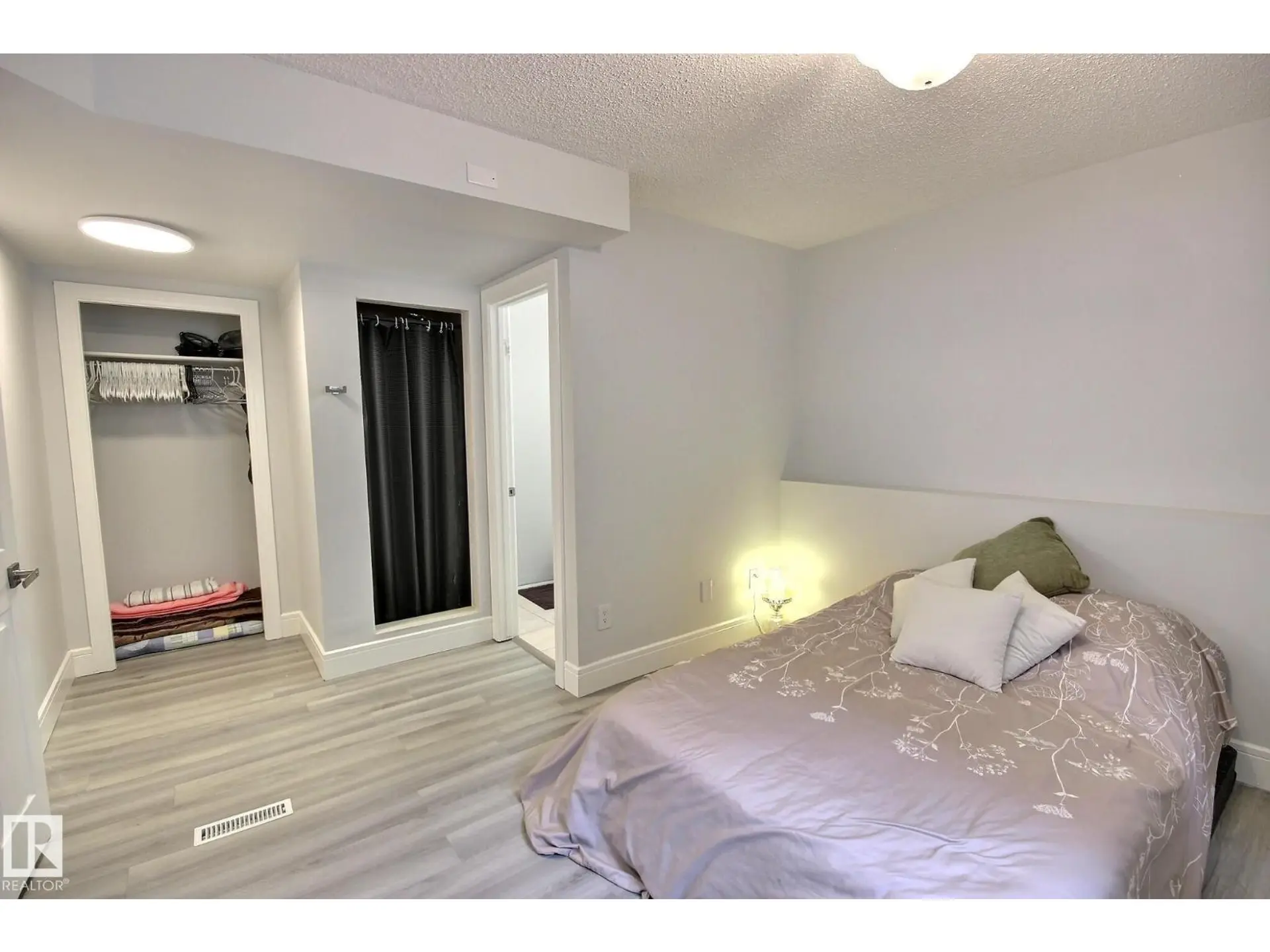 10735 BEAUMARIS RD NW - Image 9