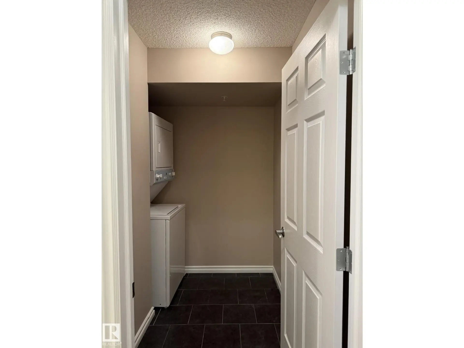 #303 10118 106 AV NW - Image 5