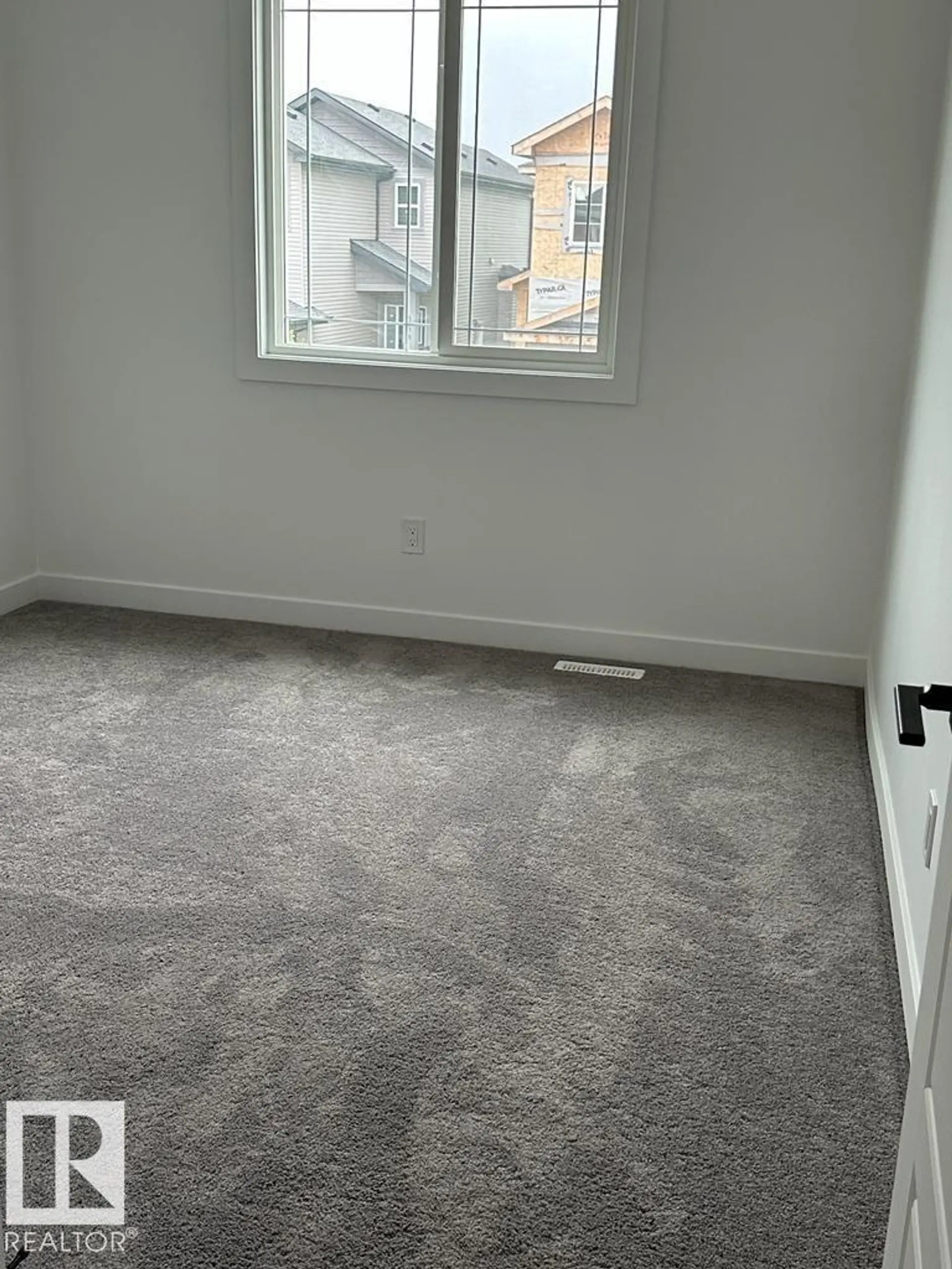 6079 180 AV NW - Image 10
