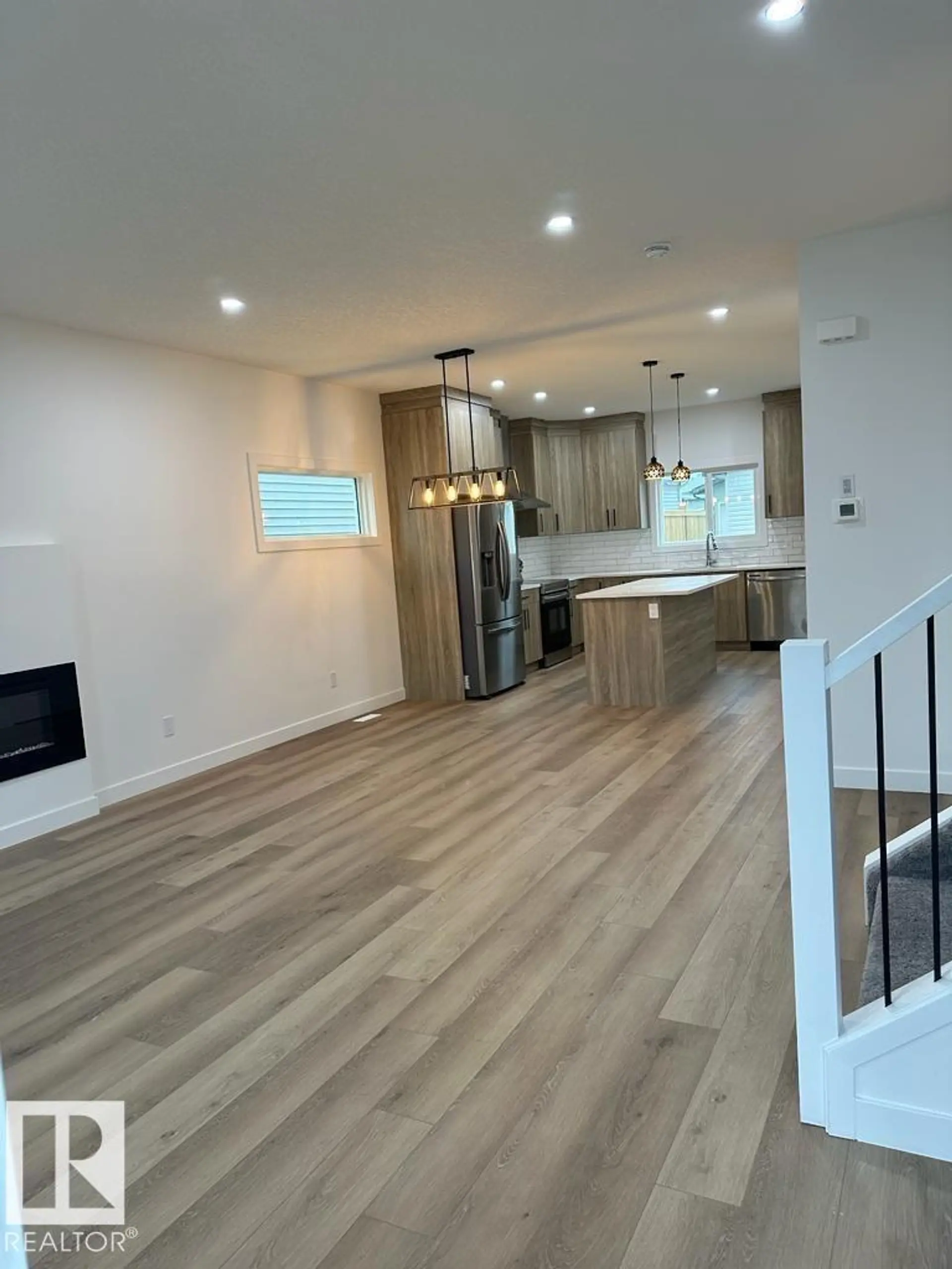 6079 180 AV NW - Image 3