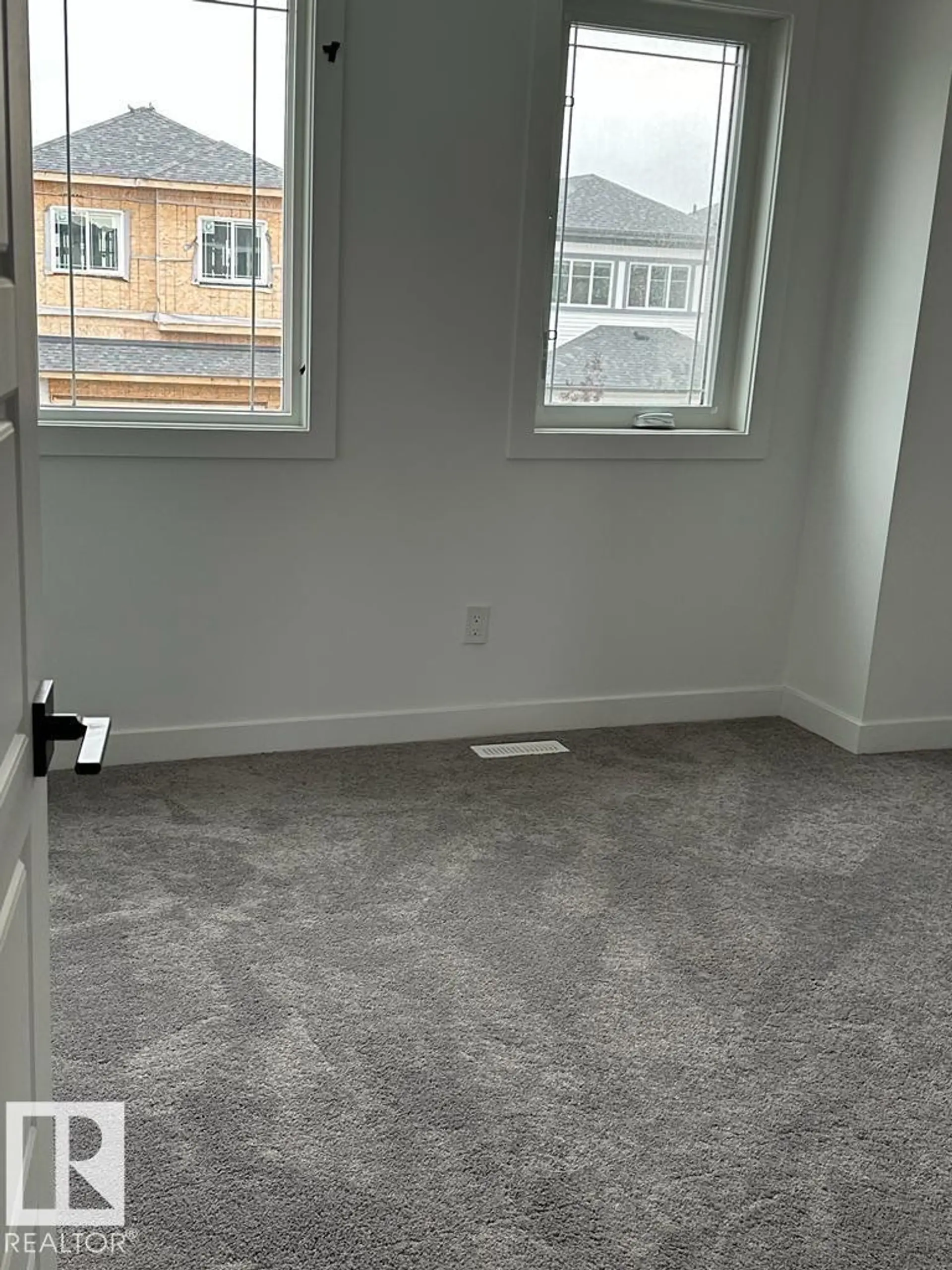 6079 180 AV NW - Image 7