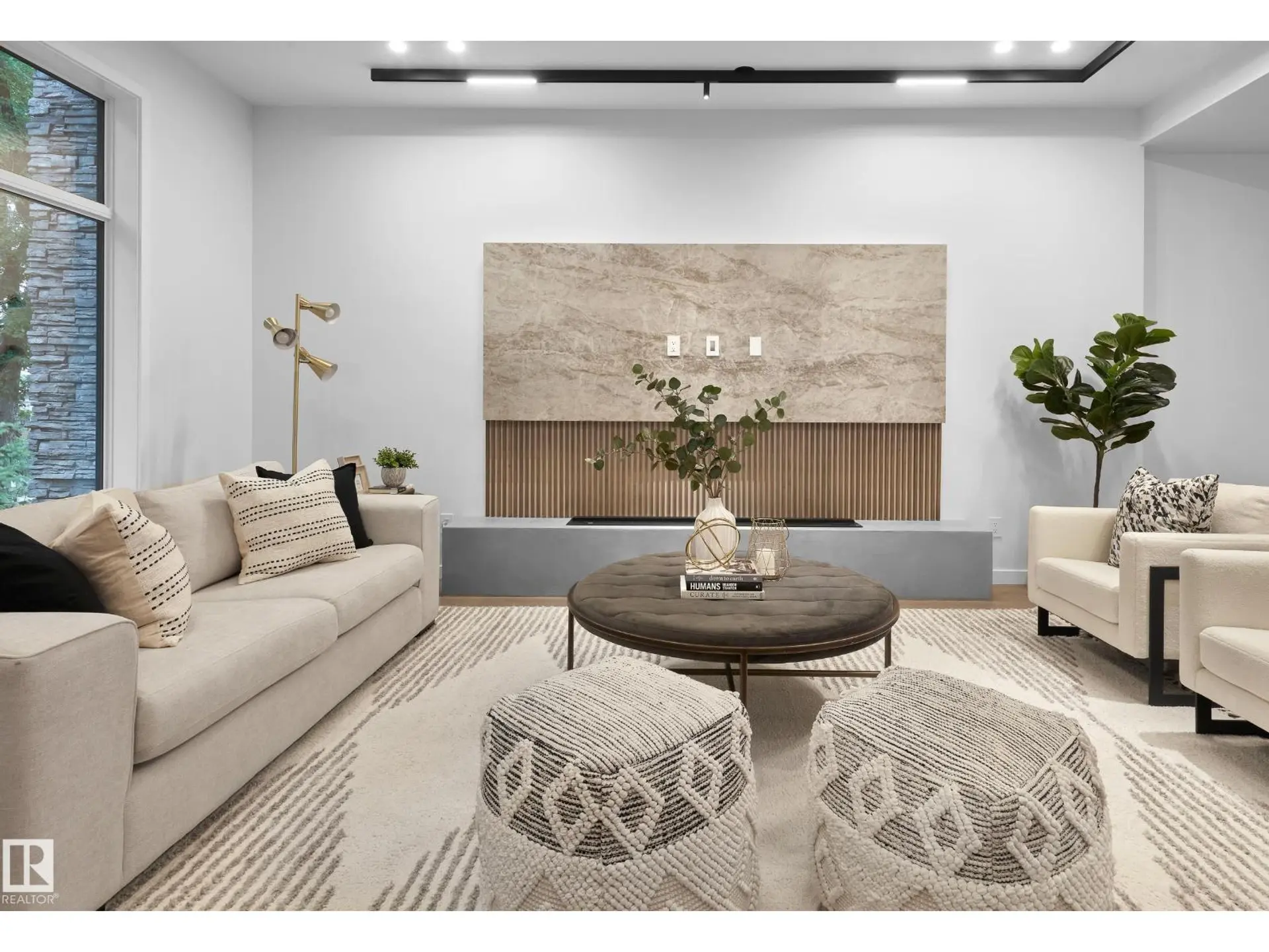 8318 120 ST NW - Image 6