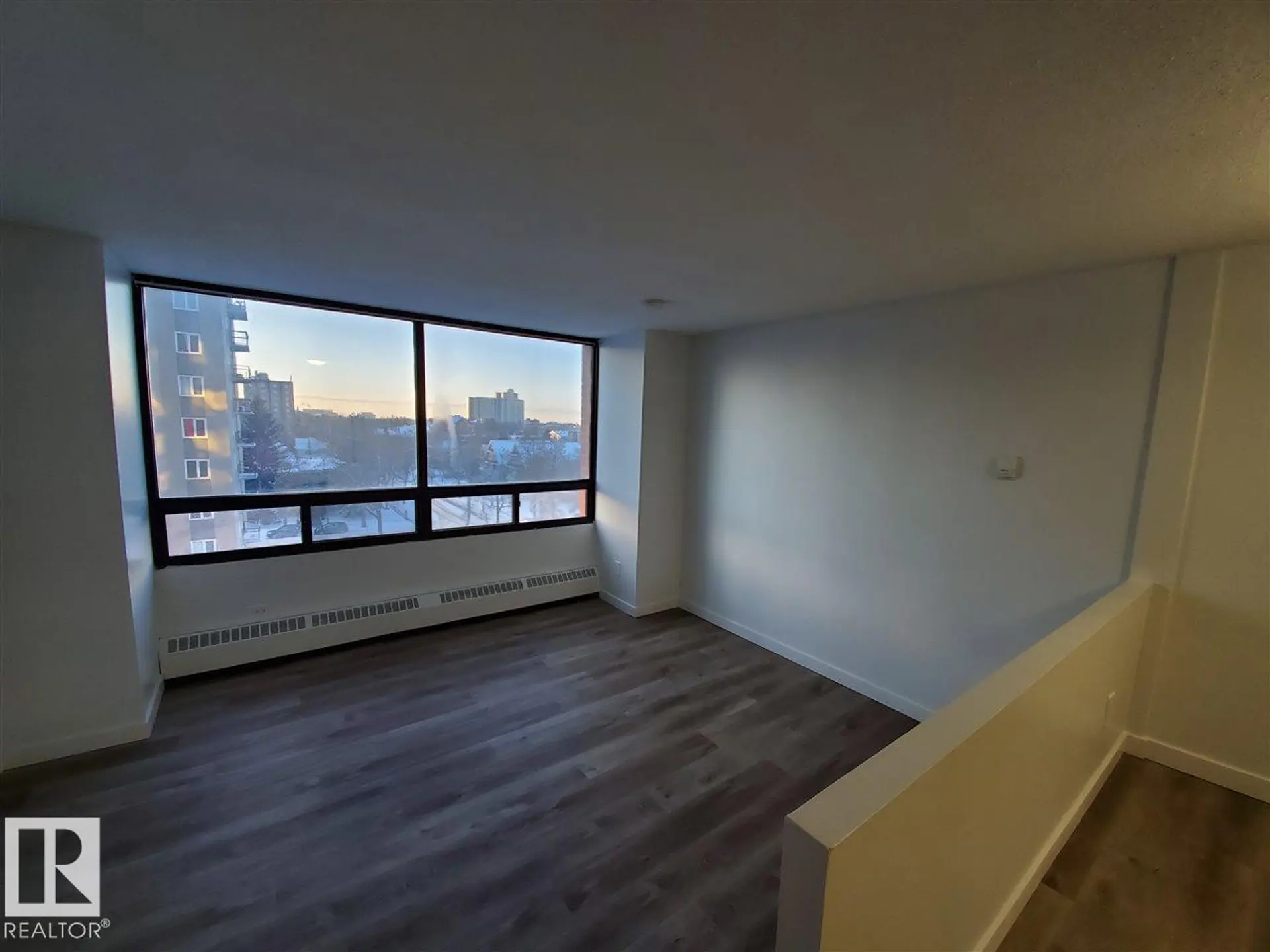 #614 10160 114 ST NW - Image 5