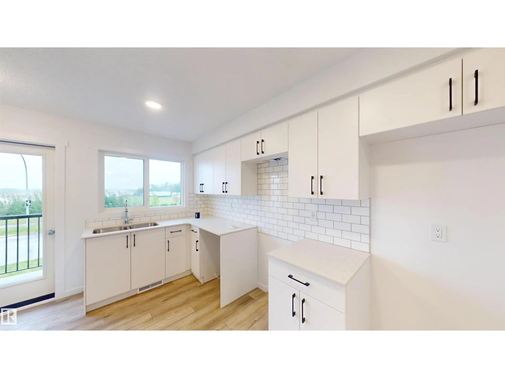 #6 29 Airport RD NW - Image 9