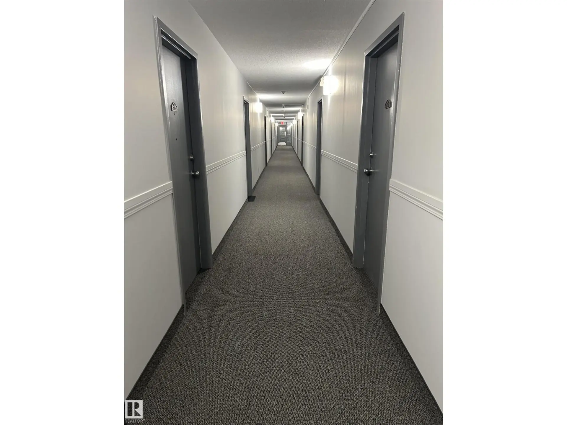 #714 10160 114 ST NW NW - Image 14