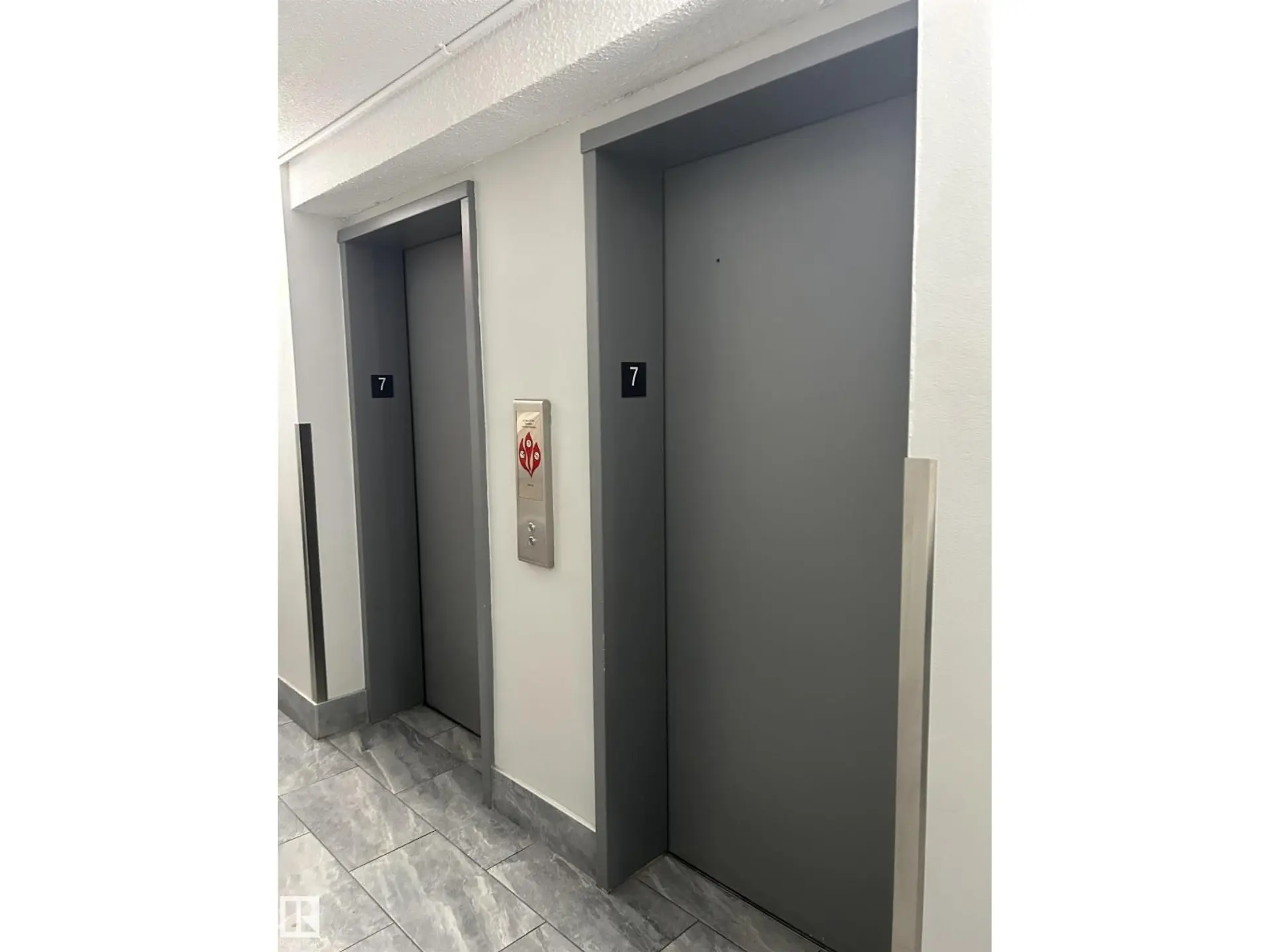 #714 10160 114 ST NW NW - Image 17