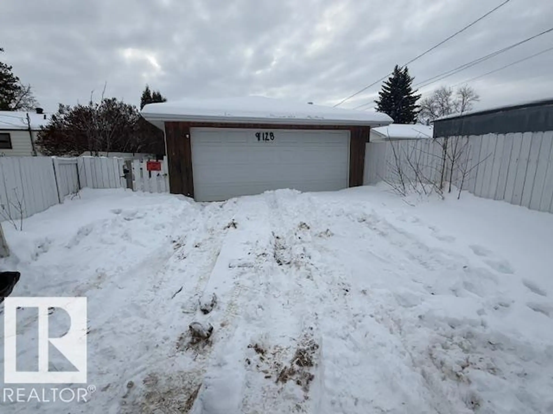 9128 129B AVENUE NW - Image 2