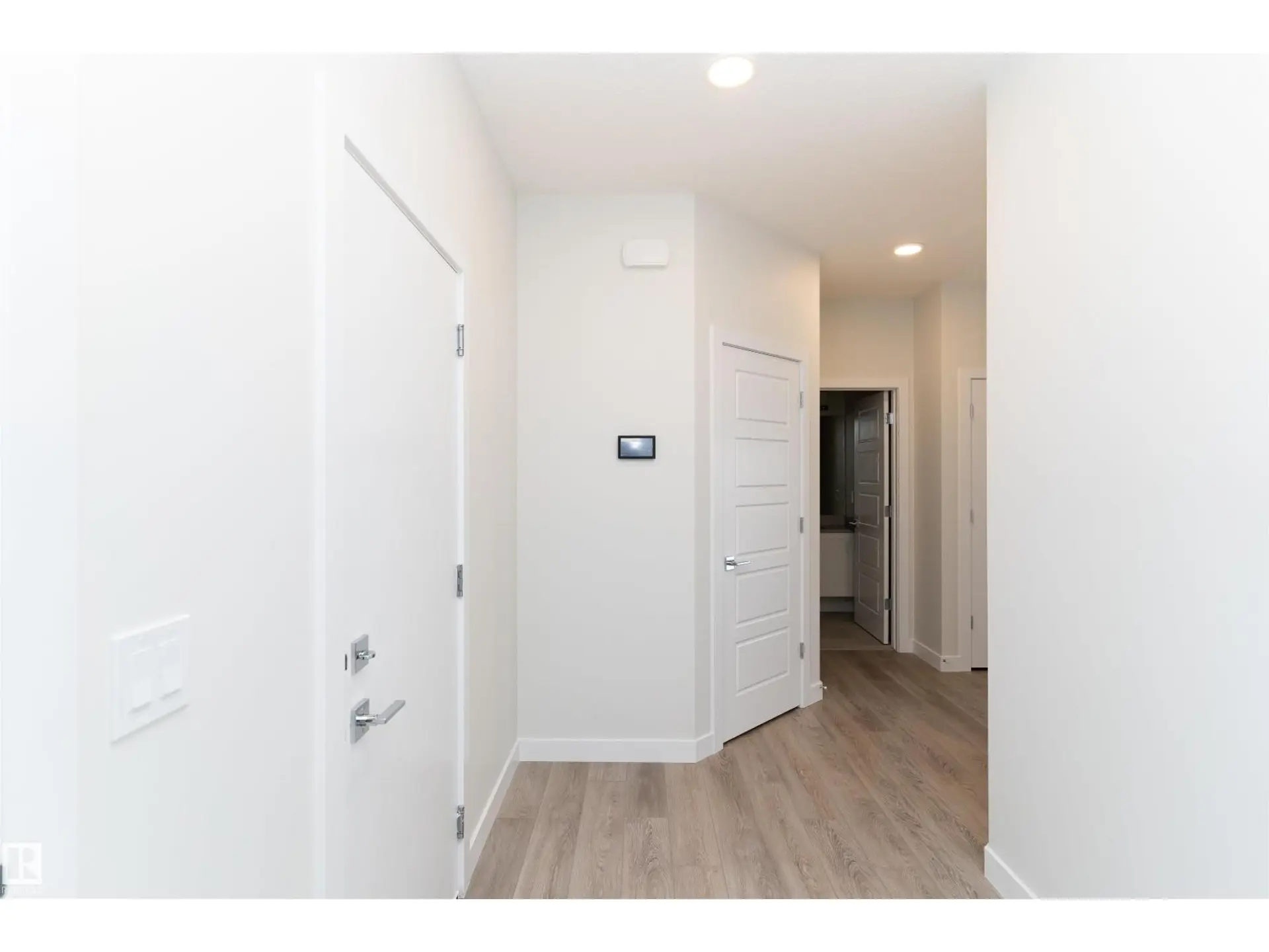 3216 DIXON WY SW - Image 6