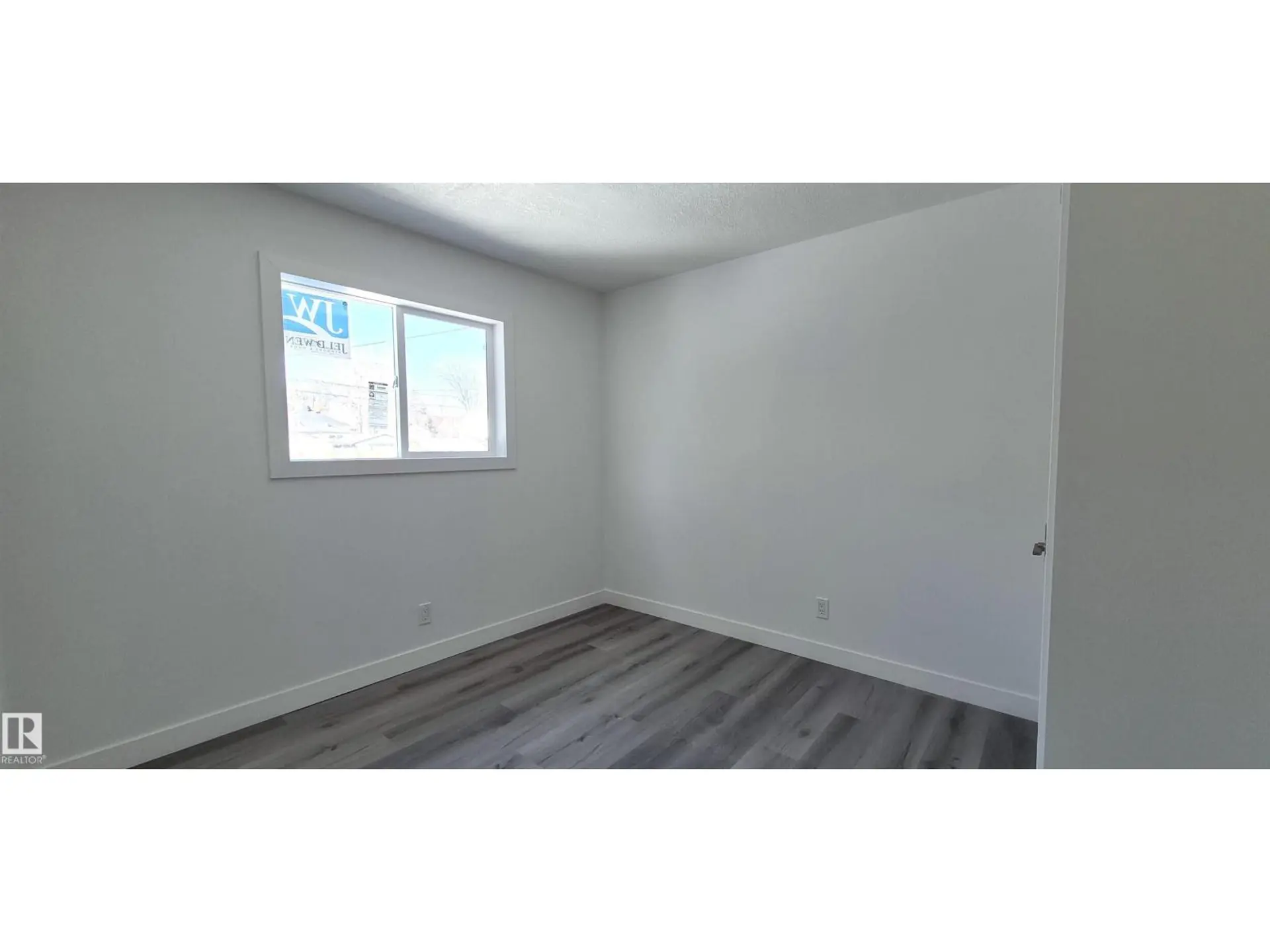 12746 116 ST NW - Image 9