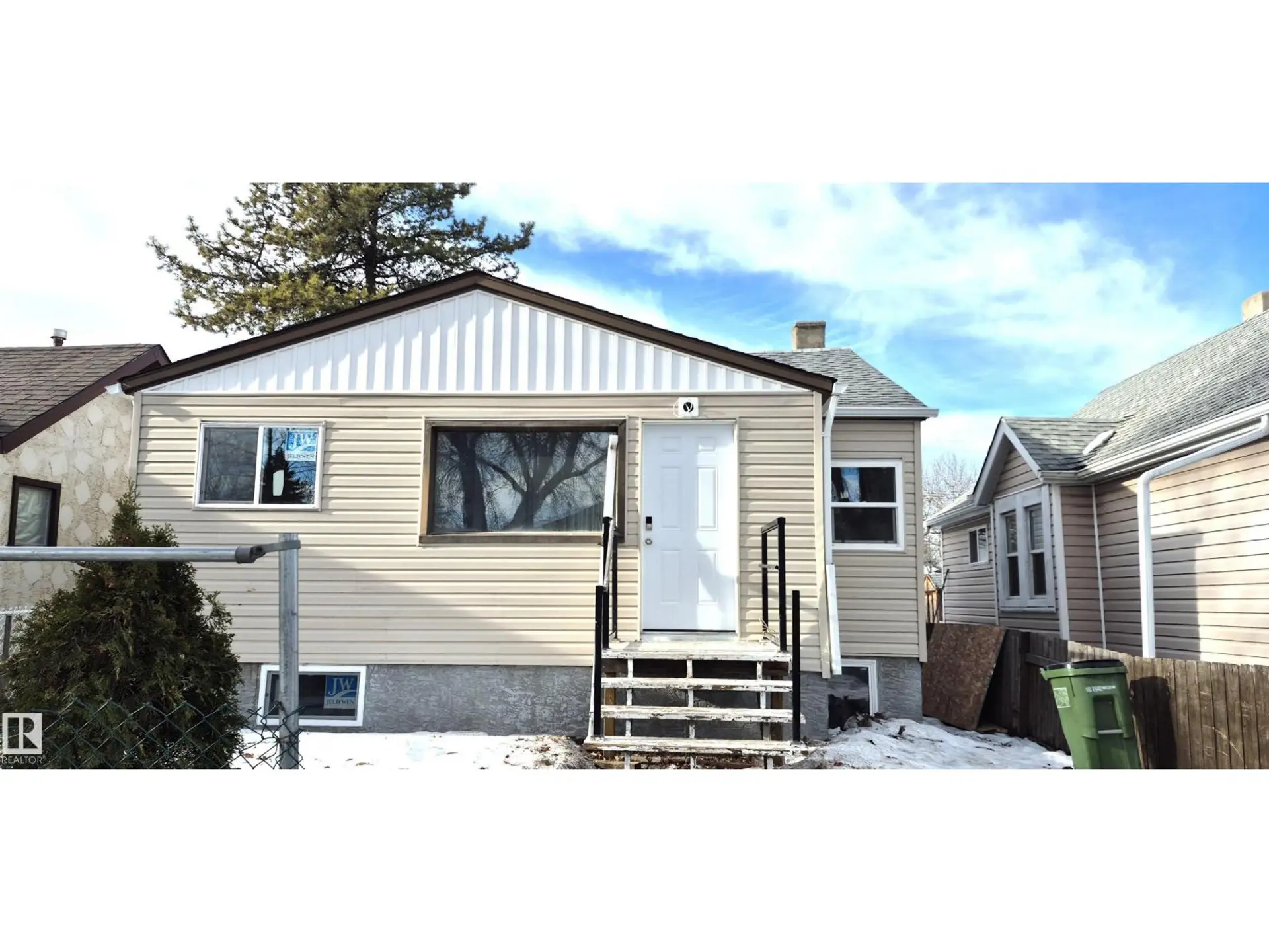 12746 116 ST NW - Image 1