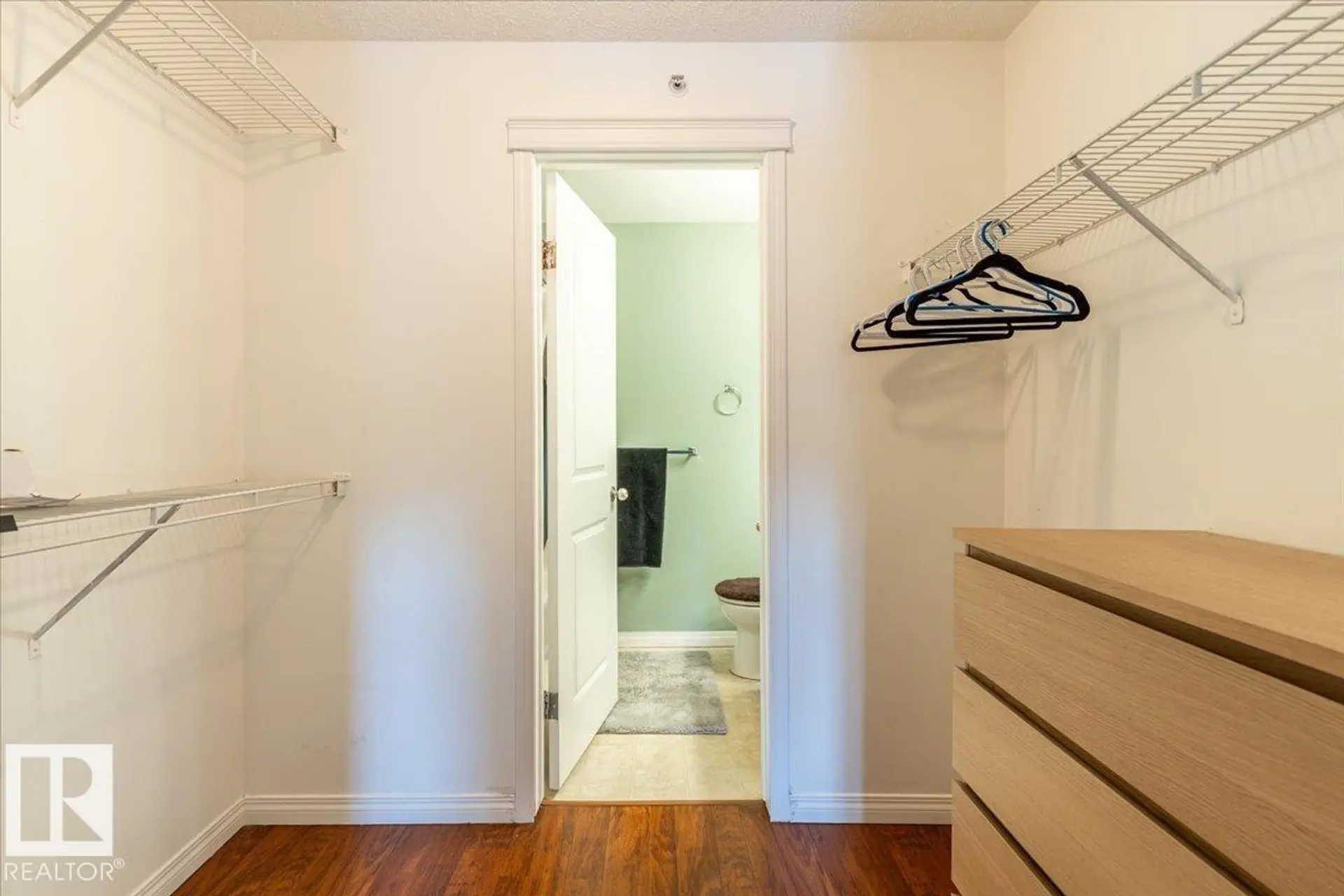 #523 10535 122 ST NW NW - Image 12