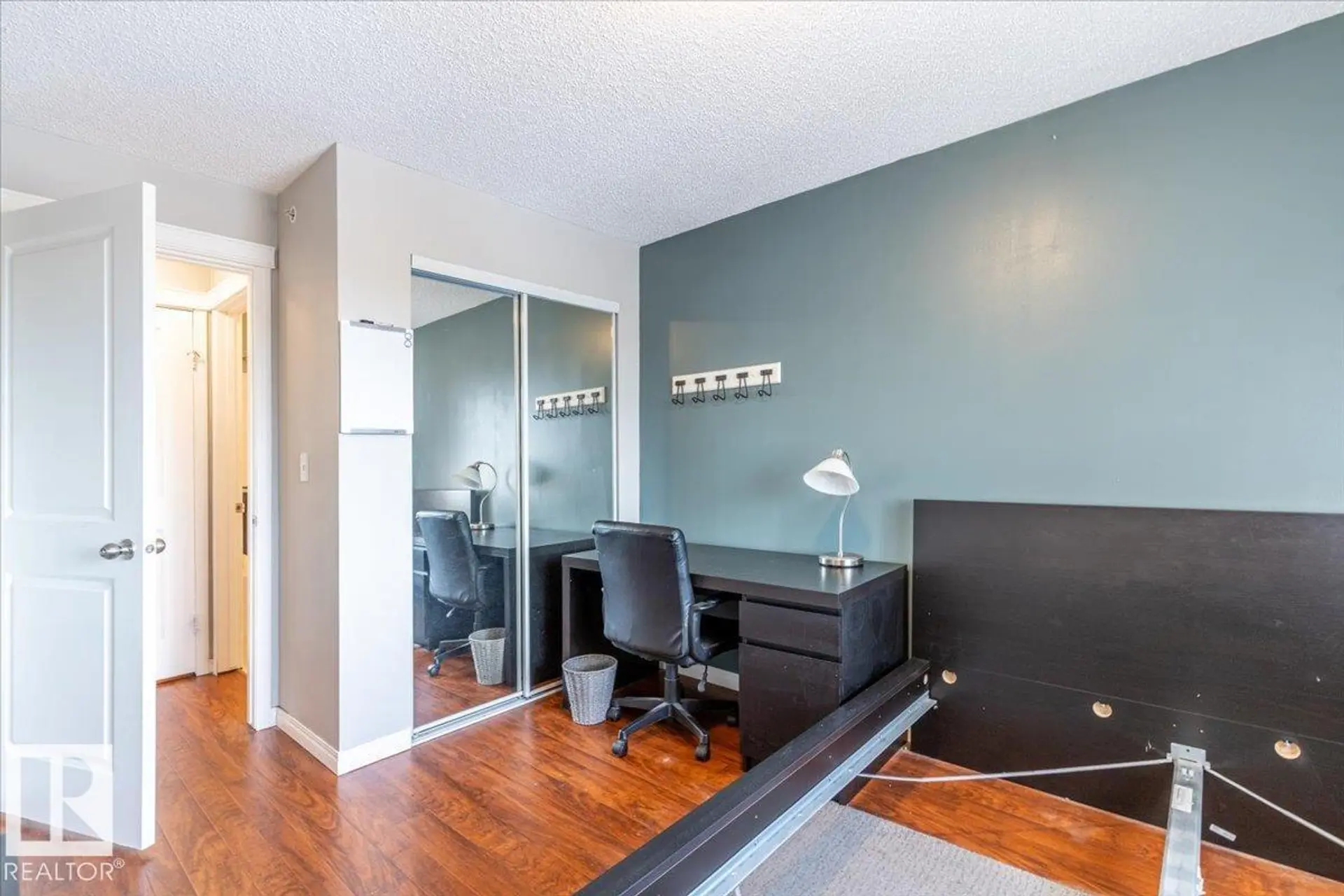 #523 10535 122 ST NW NW - Image 17