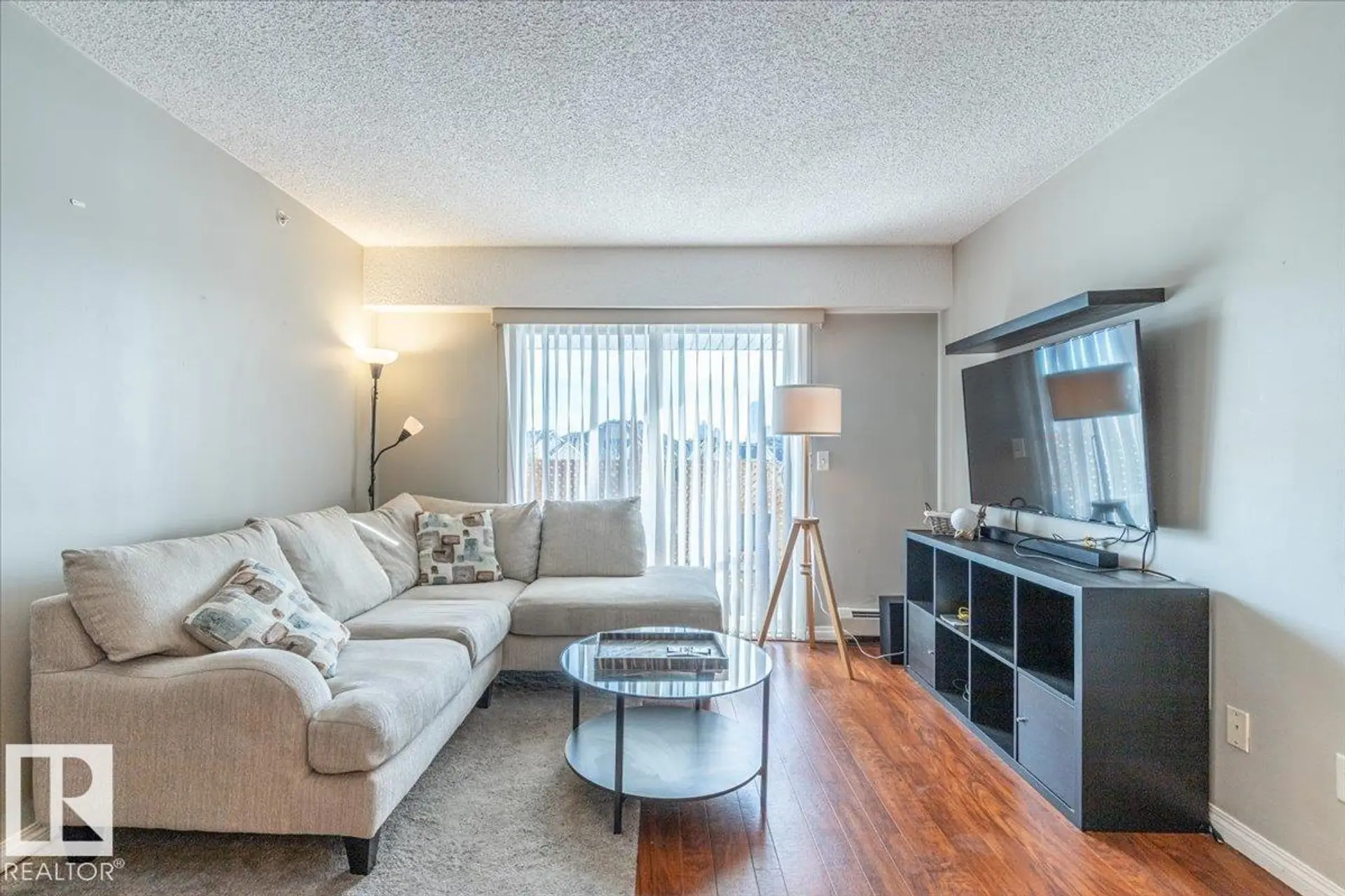 #523 10535 122 ST NW NW - Image 8