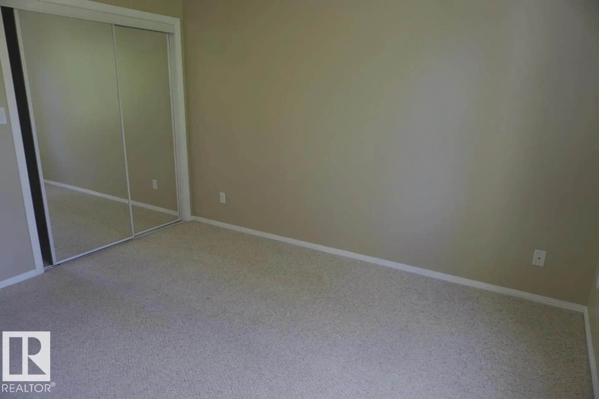 #434 10023 110 ST NW - Image 12