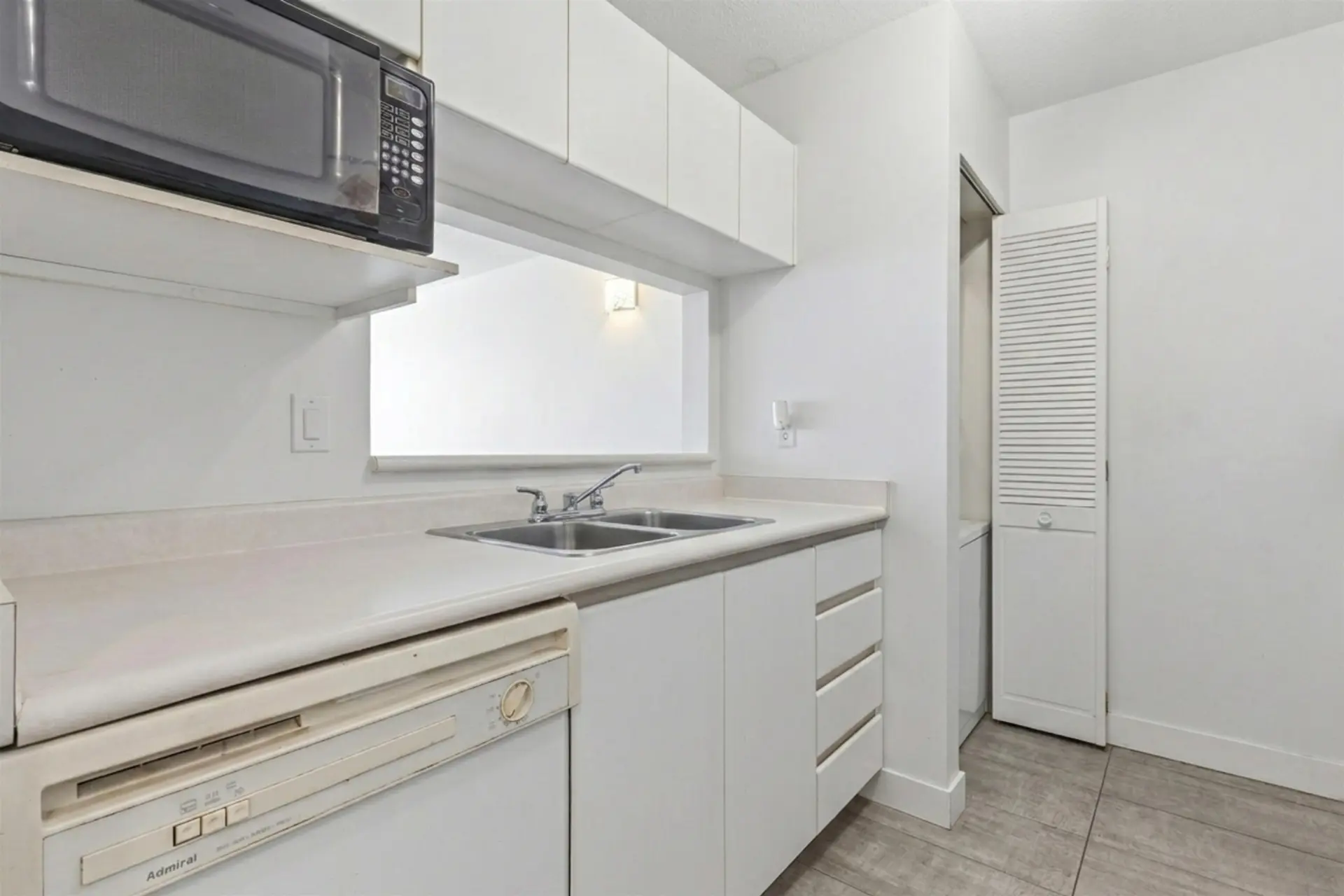 #107 4990 McGeer Street - Image 6