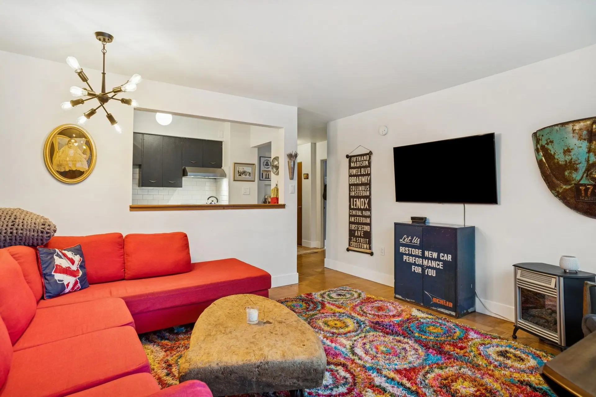 #204 1050 Chilco Street - Image 3