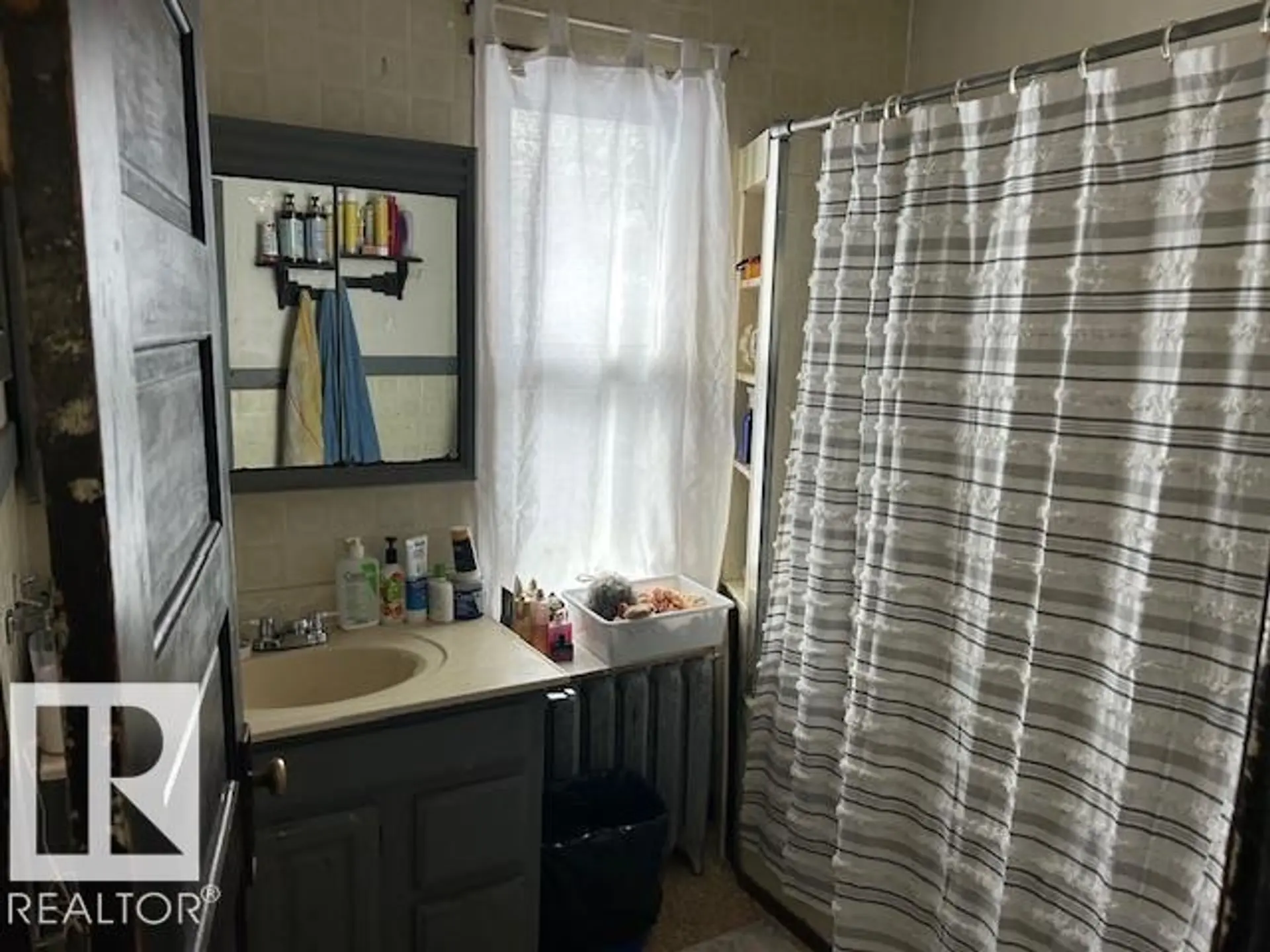 10848 93 ST NW - Image 10