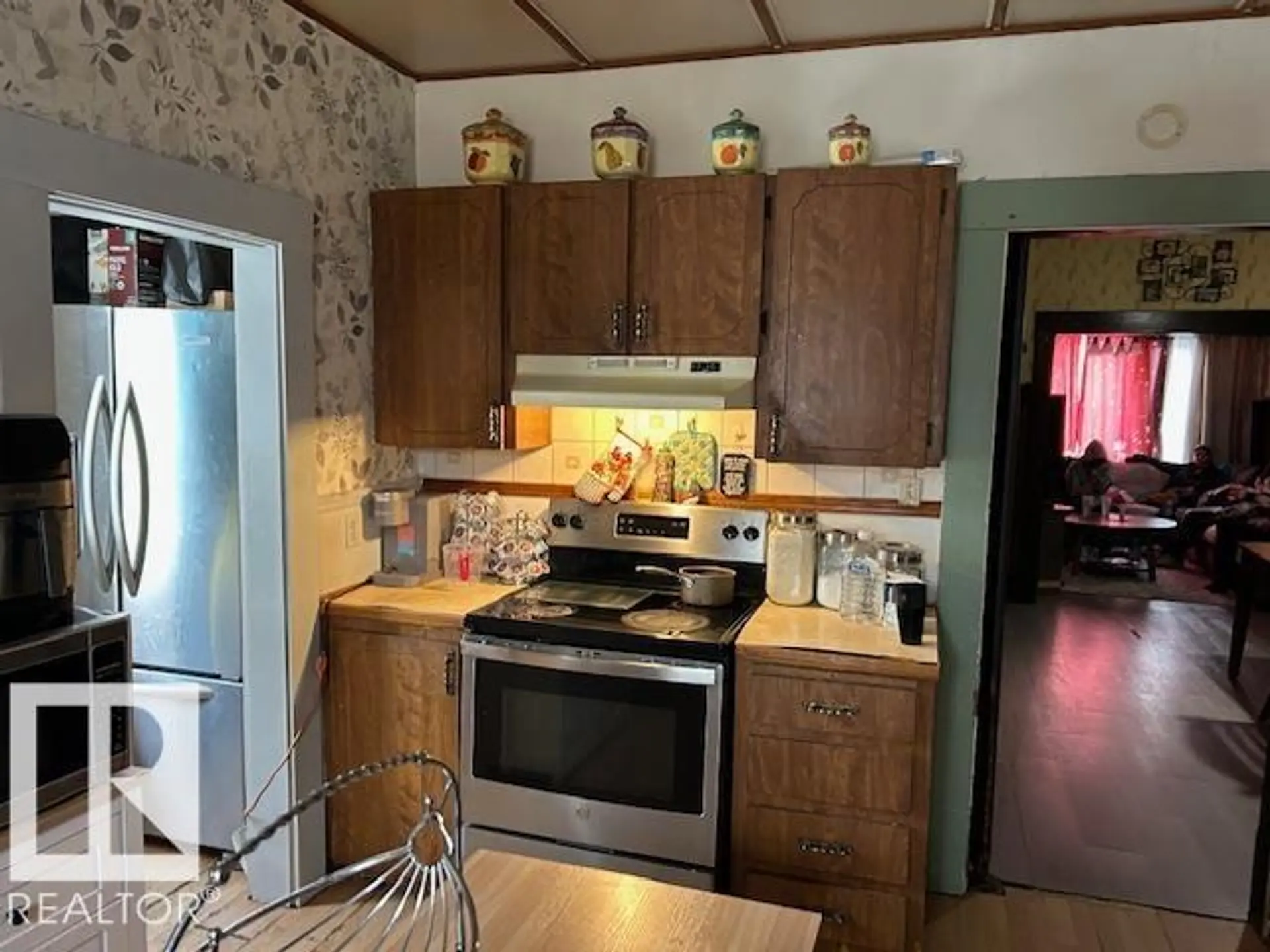 10848 93 ST NW - Image 4