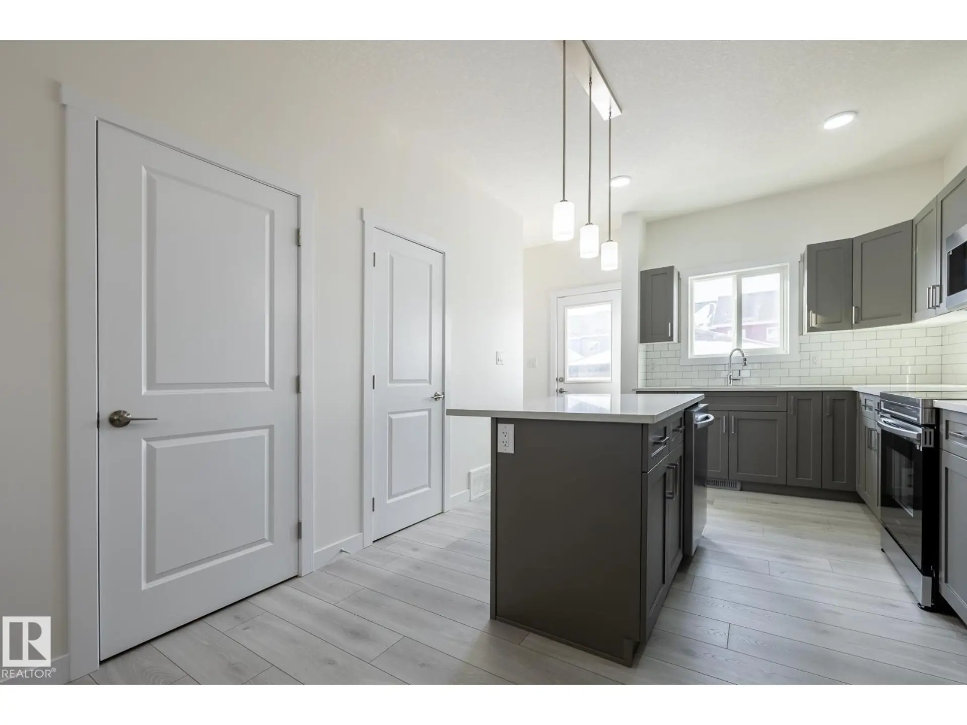 1531 211 ST NW - Image 8