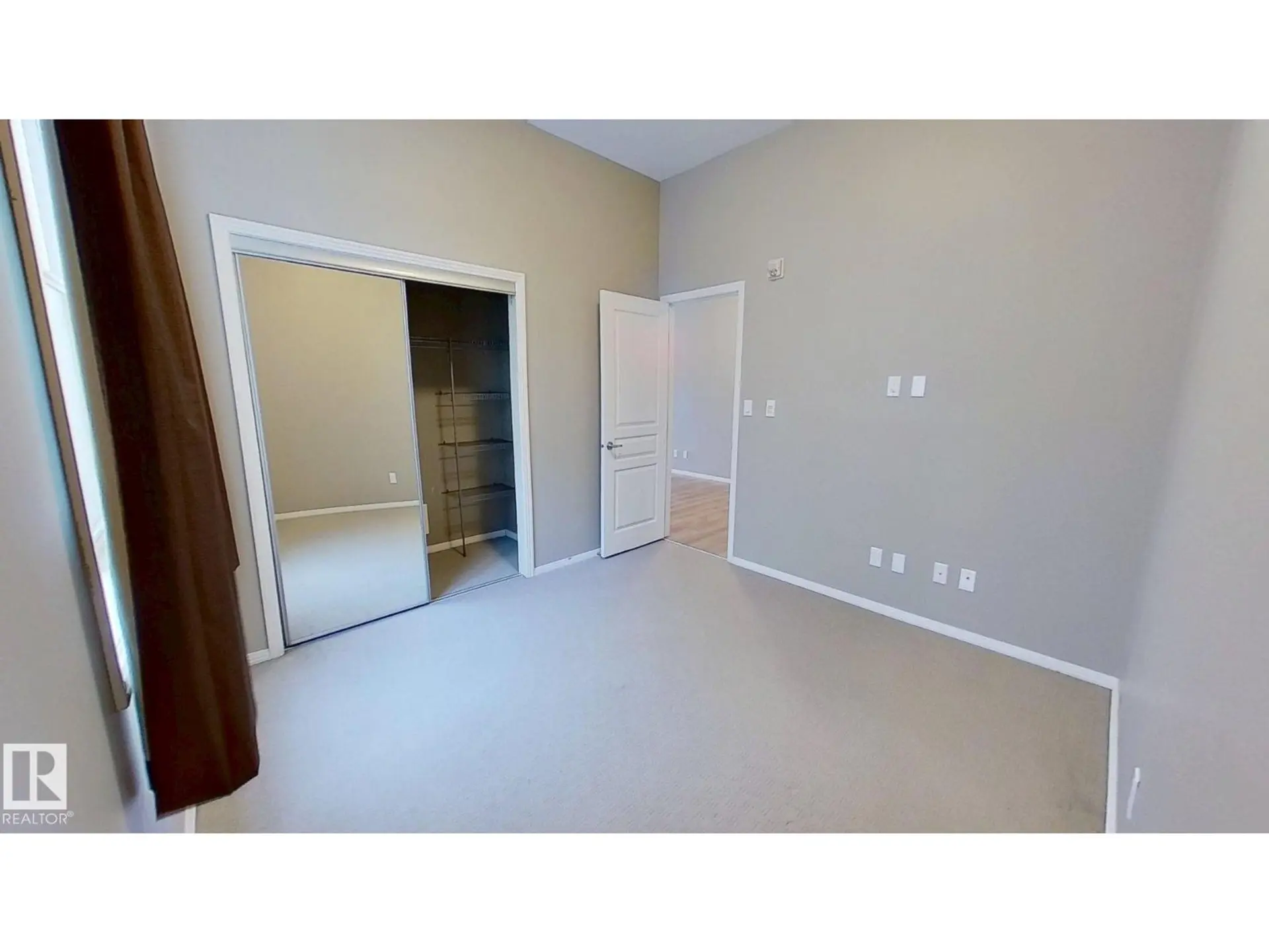 #215 10531 117 ST NW - Image 11
