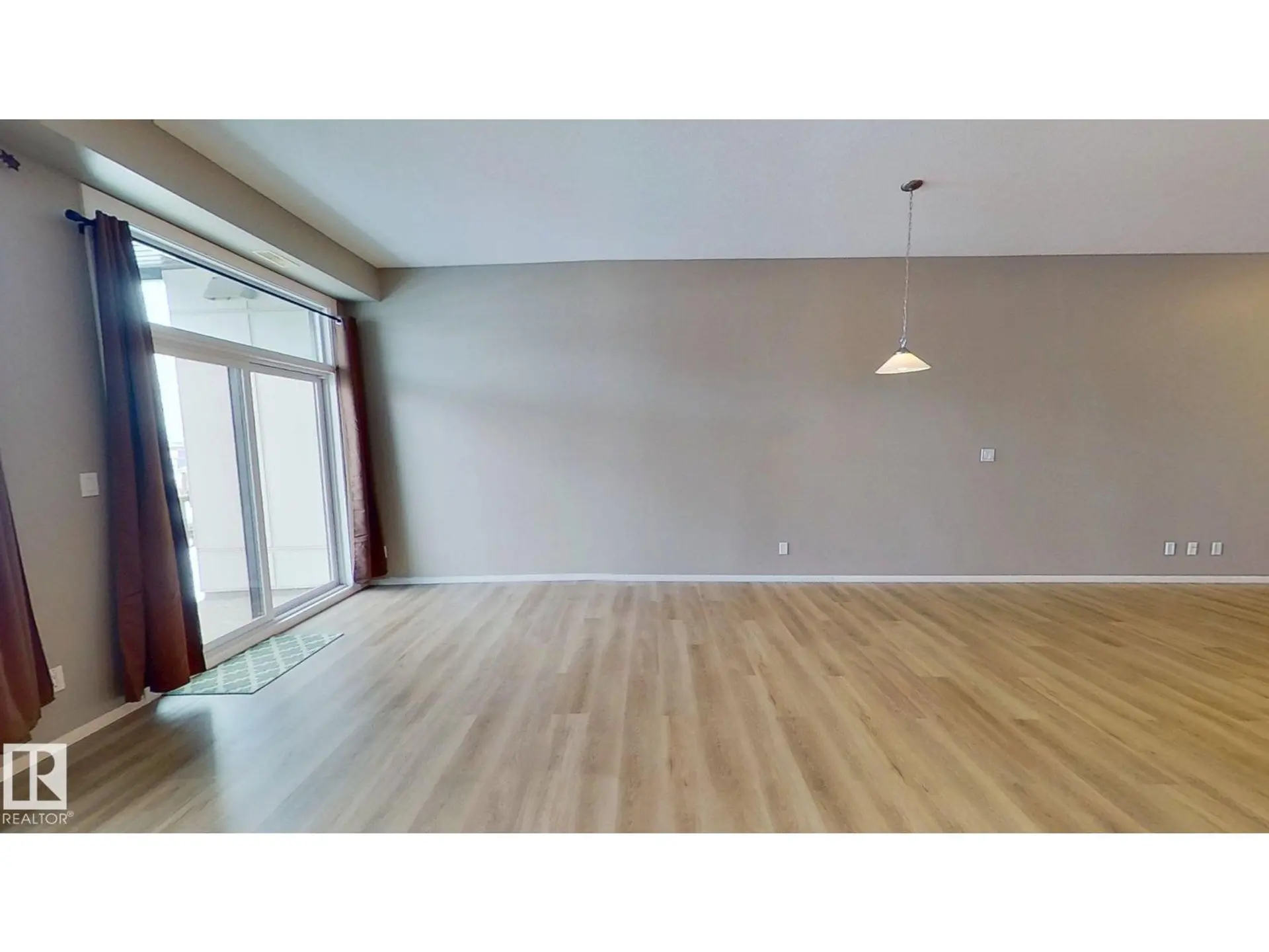 #215 10531 117 ST NW - Image 3