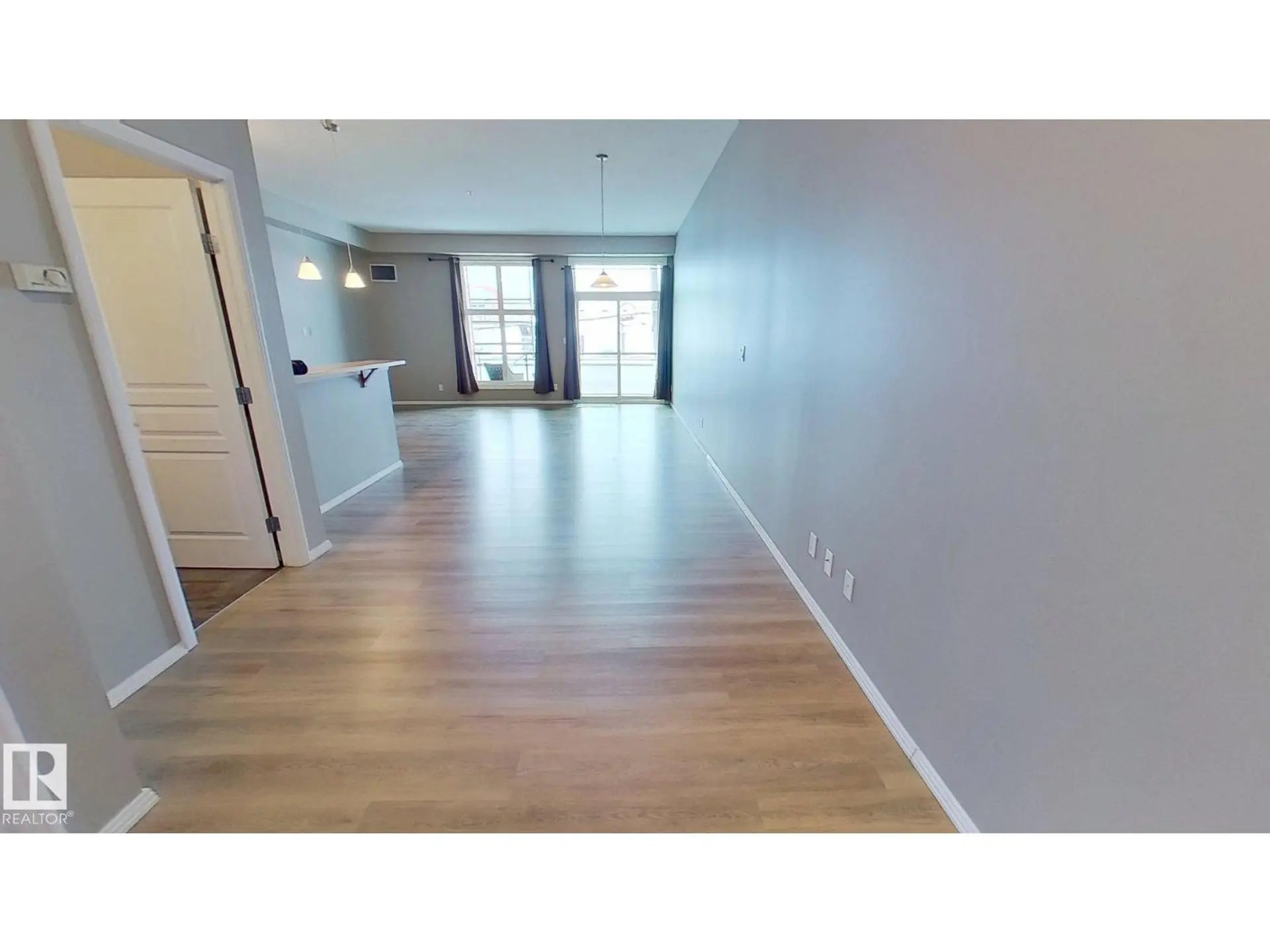 #215 10531 117 ST NW - Image 8