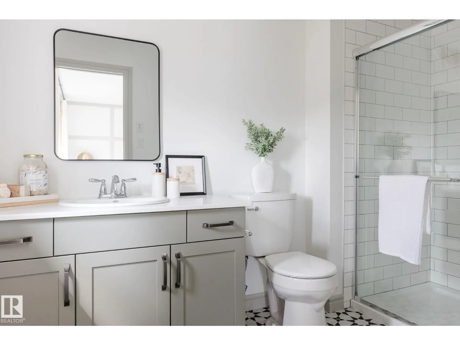 21204 25 AV NW - Image 13