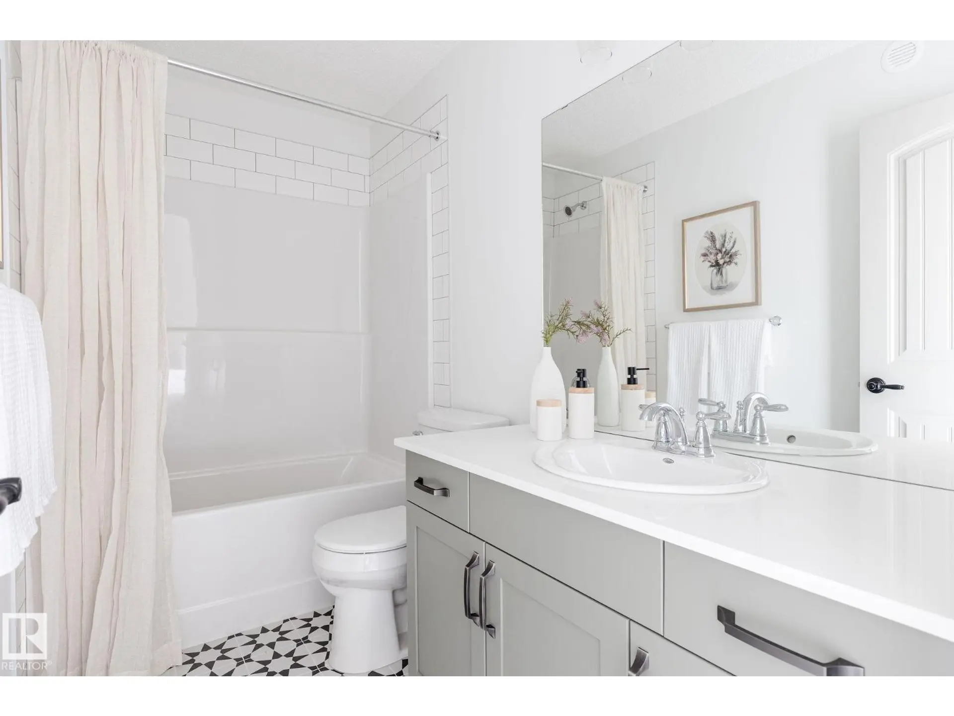 21204 25 AV NW - Image 16