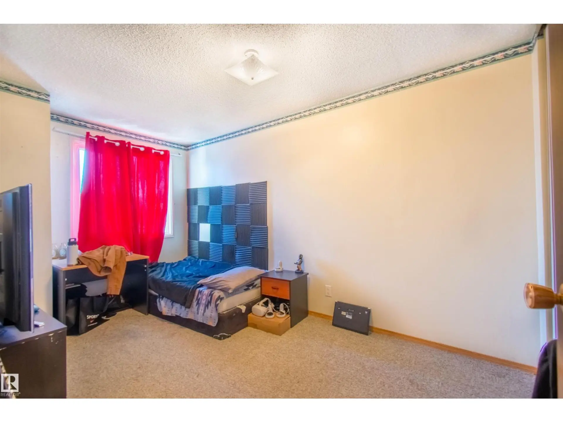 21 AMBERLY CO NW - Image 13