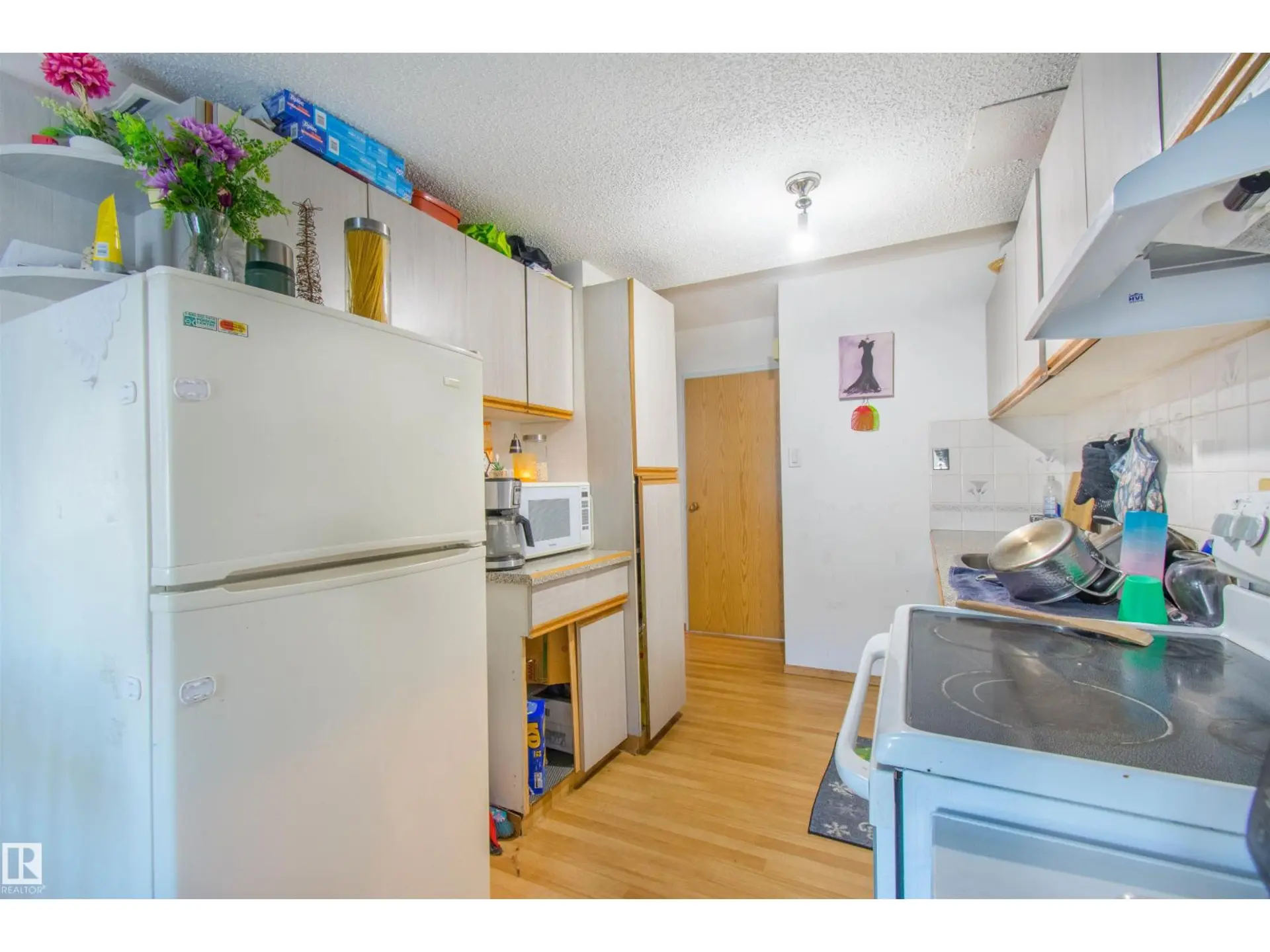 21 AMBERLY CO NW - Image 10