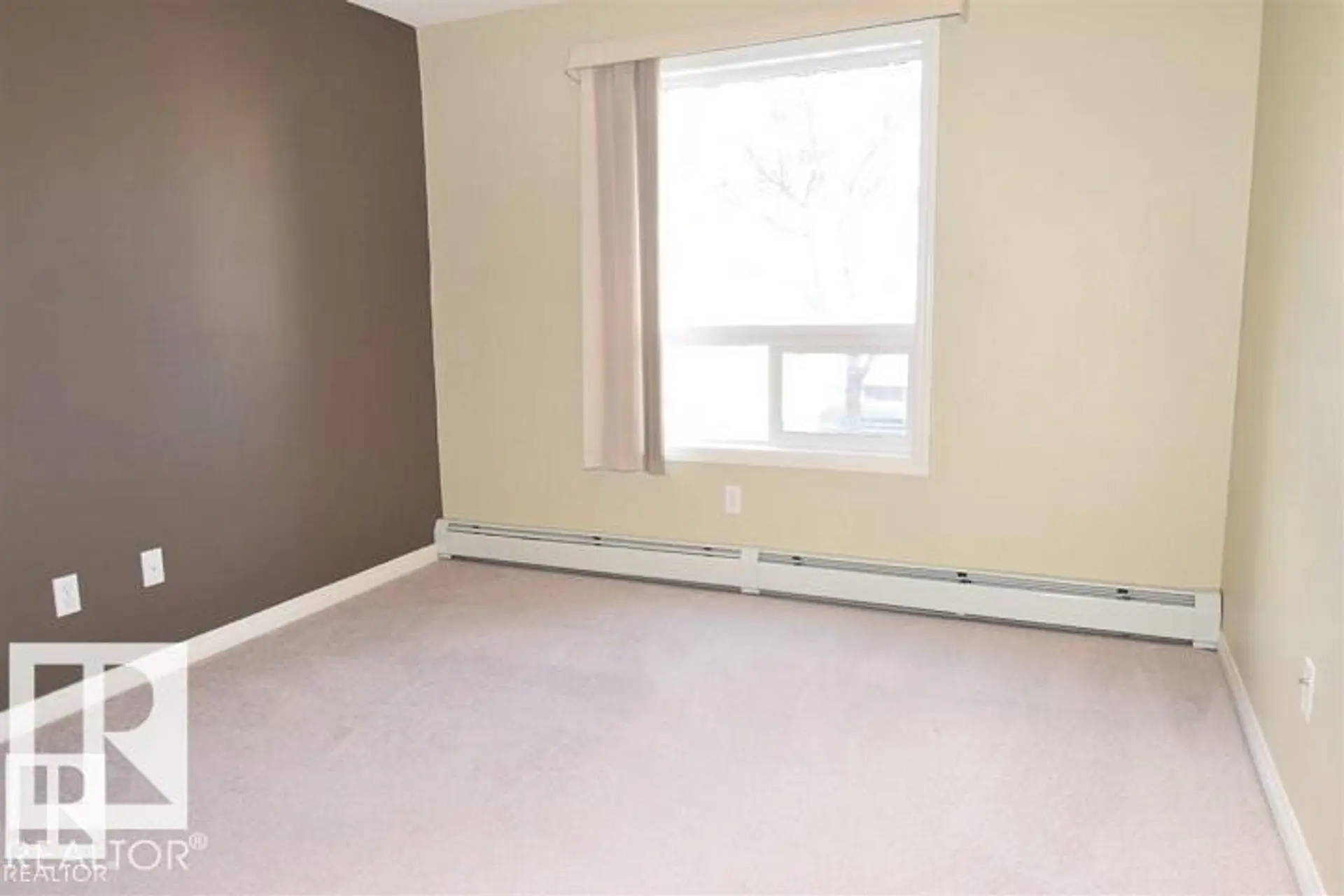 #2122 320 CLAREVIEW STATION DR NW - Image 5
