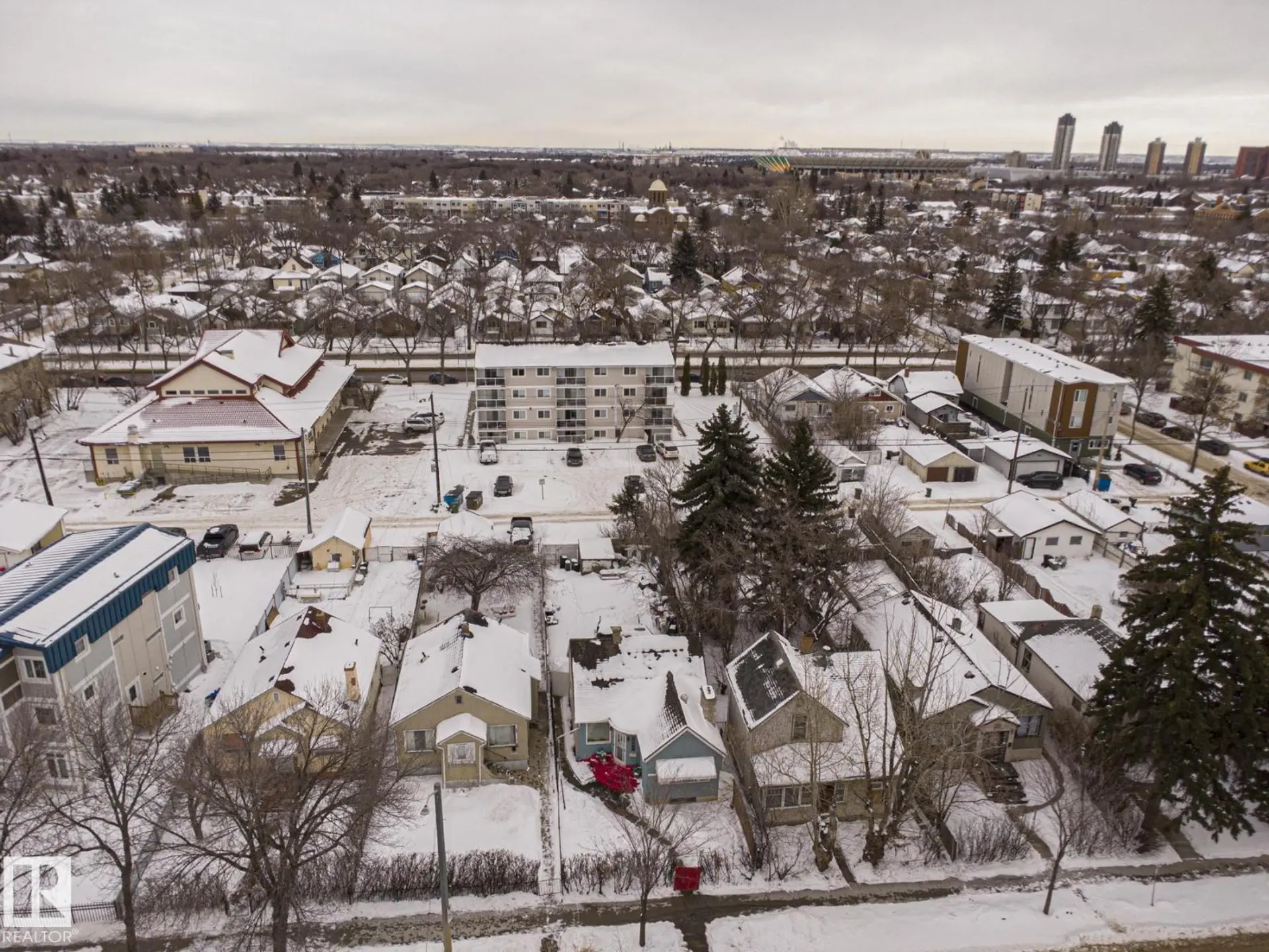 11321 101 ST NW - Image 11