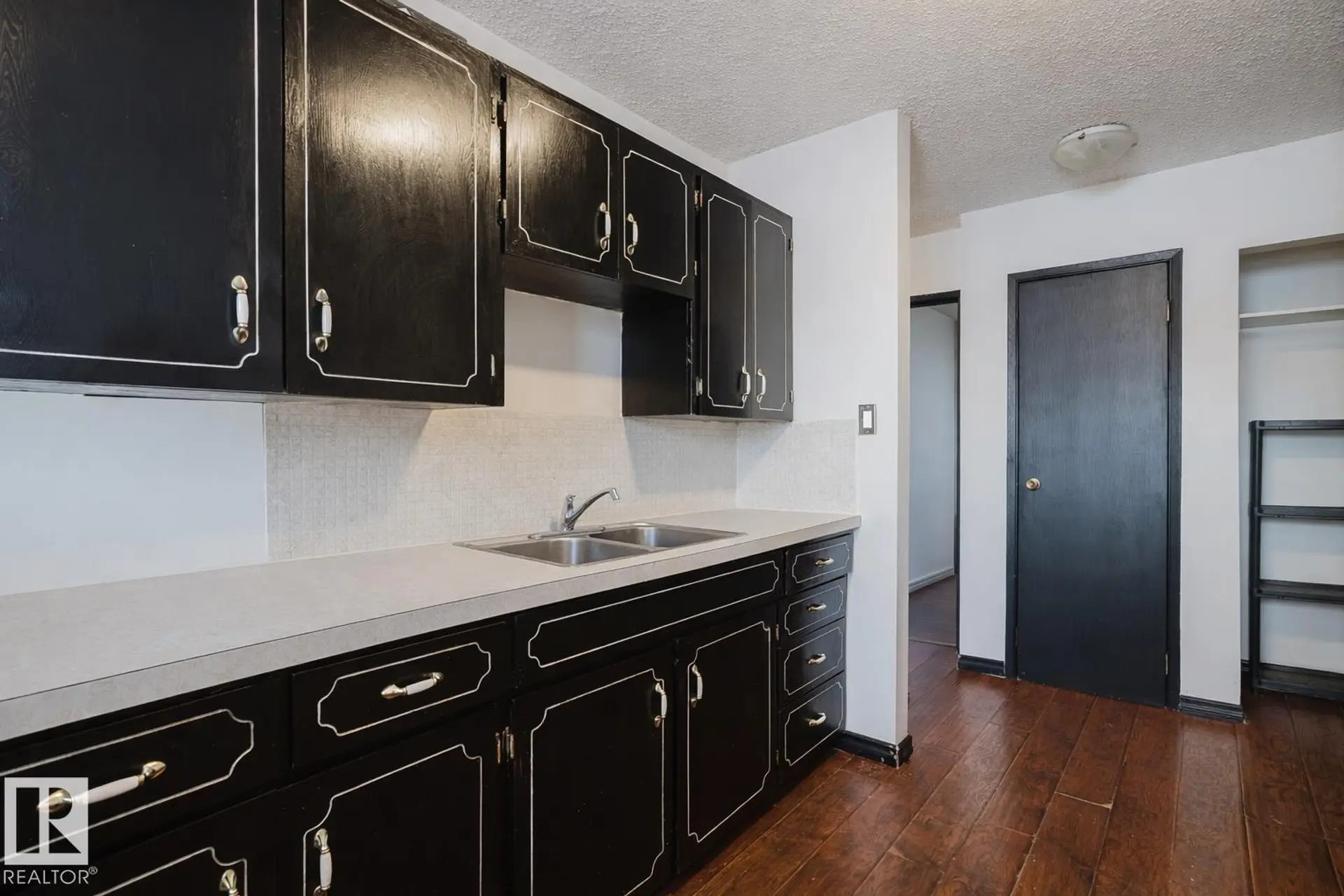 Property at 3917/3919 54 ST, Wetaskiwin, AB