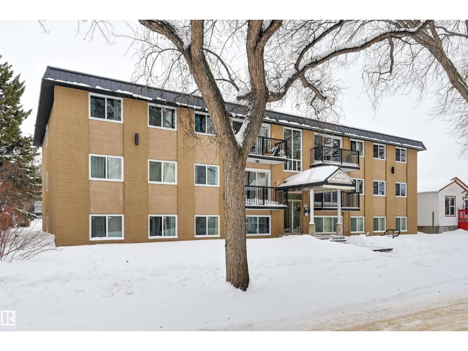 #105 10621 79 AV NW - Image 20