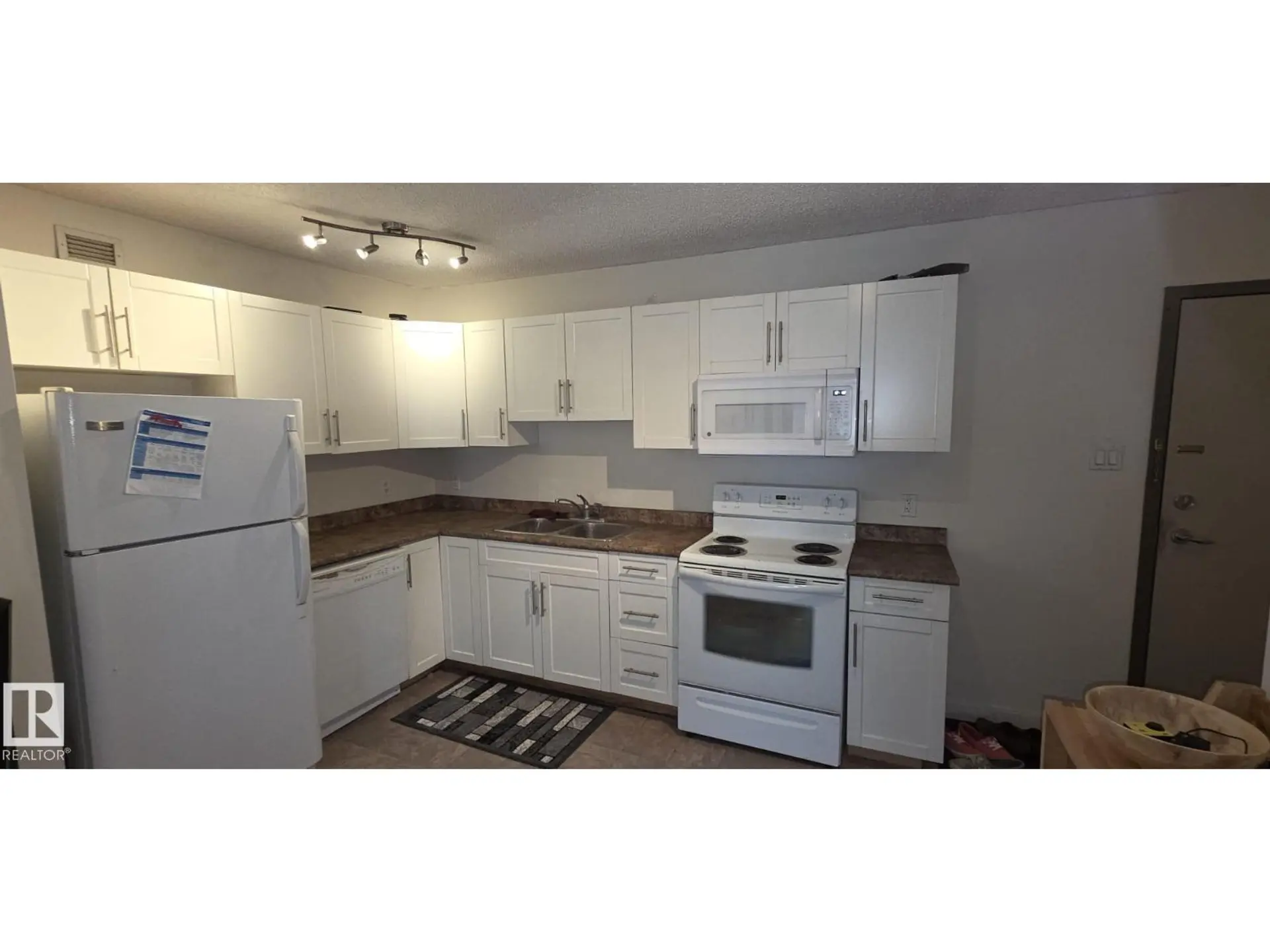 #507 9710 105 ST NW - Image 2