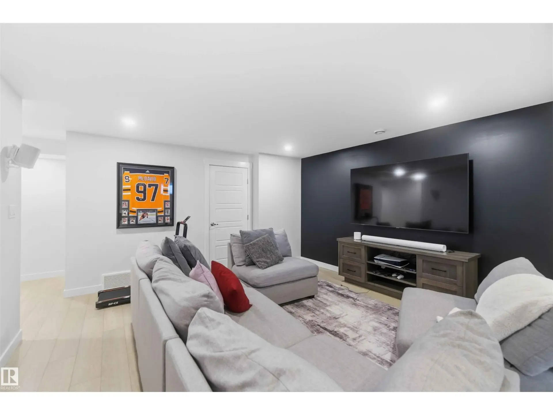 2331 71 ST SW - Image 11