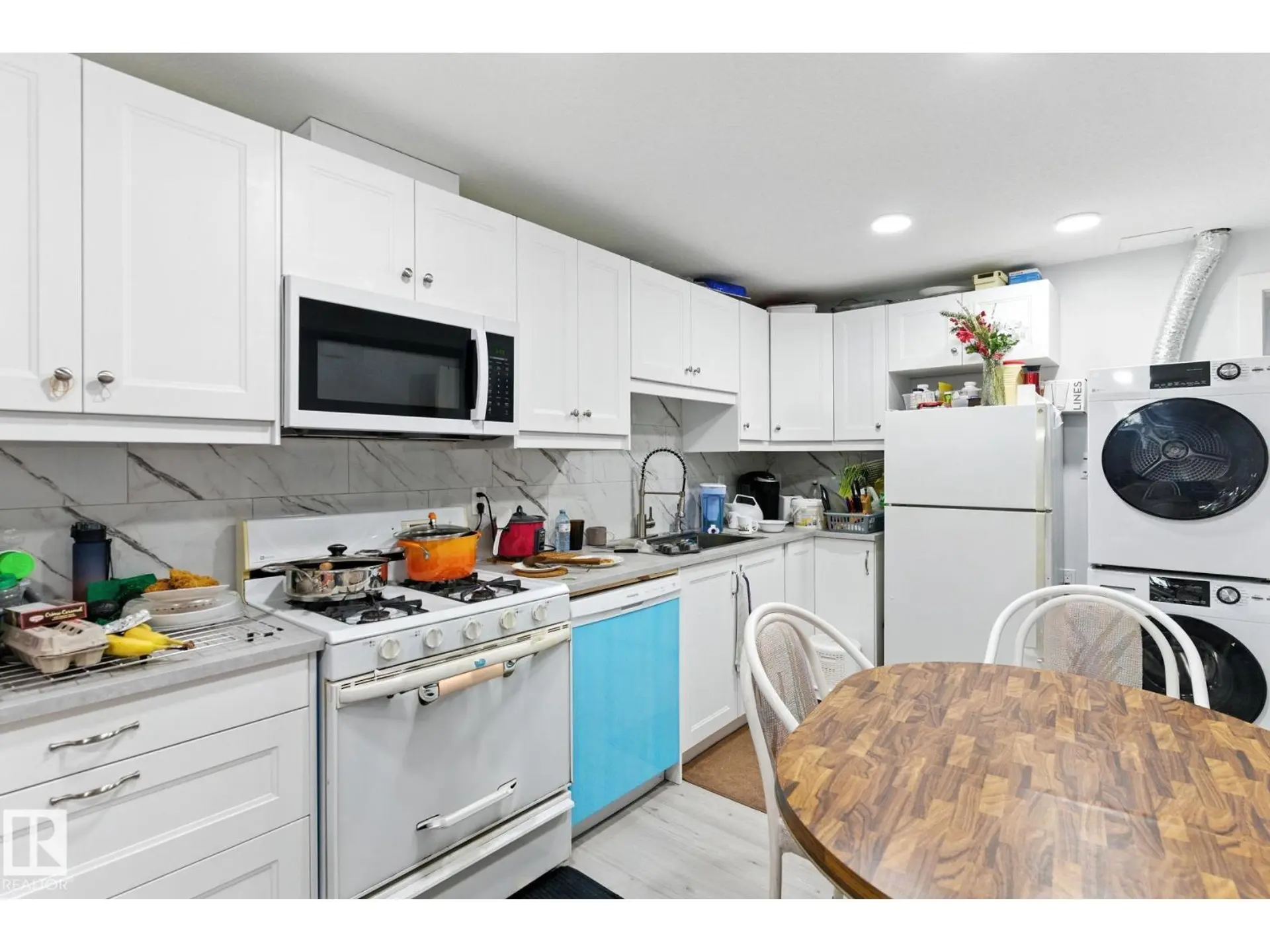 10505 154 ST NW - Image 12