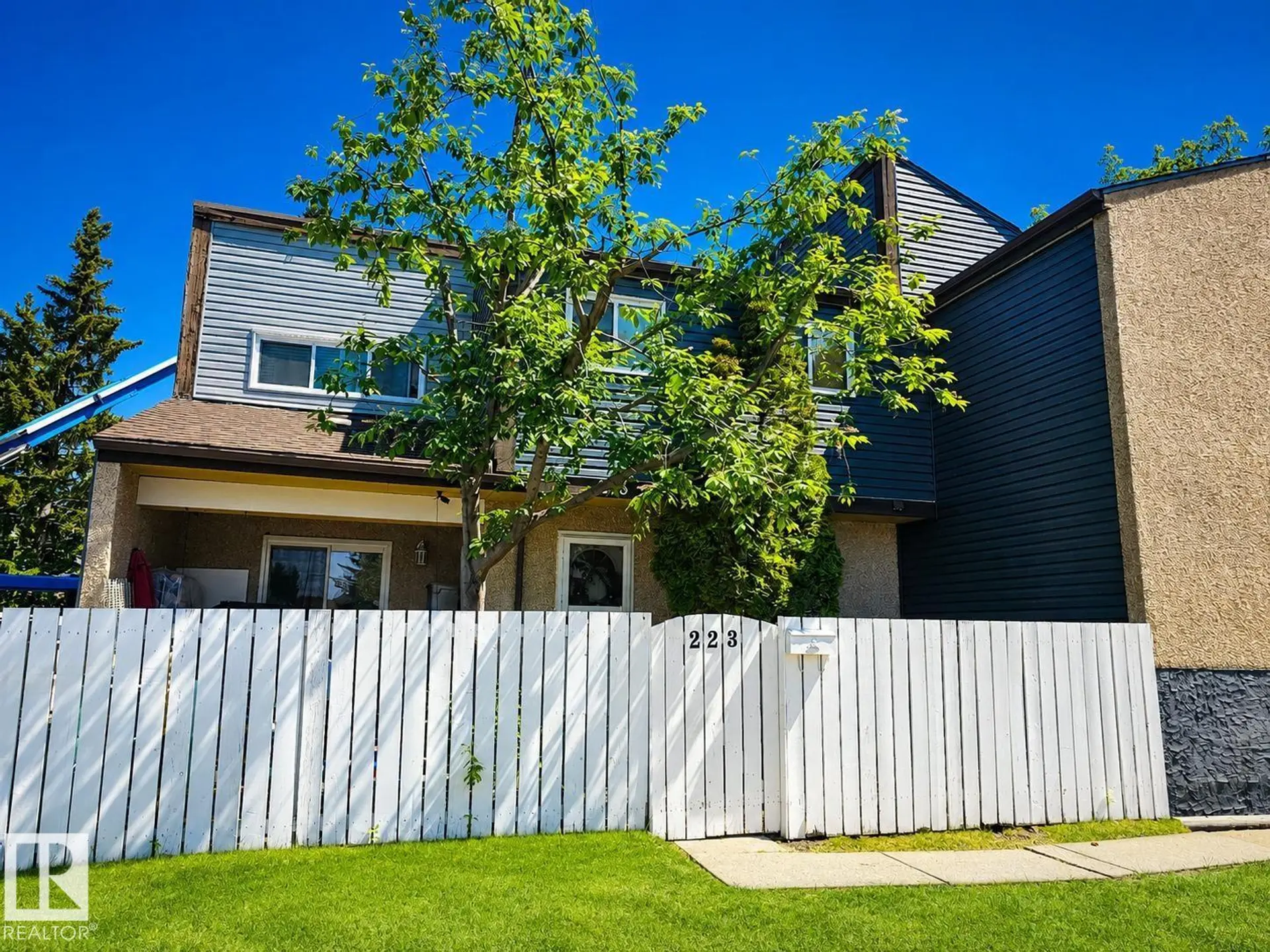 223 KASKITAYO CT NW - Image 1