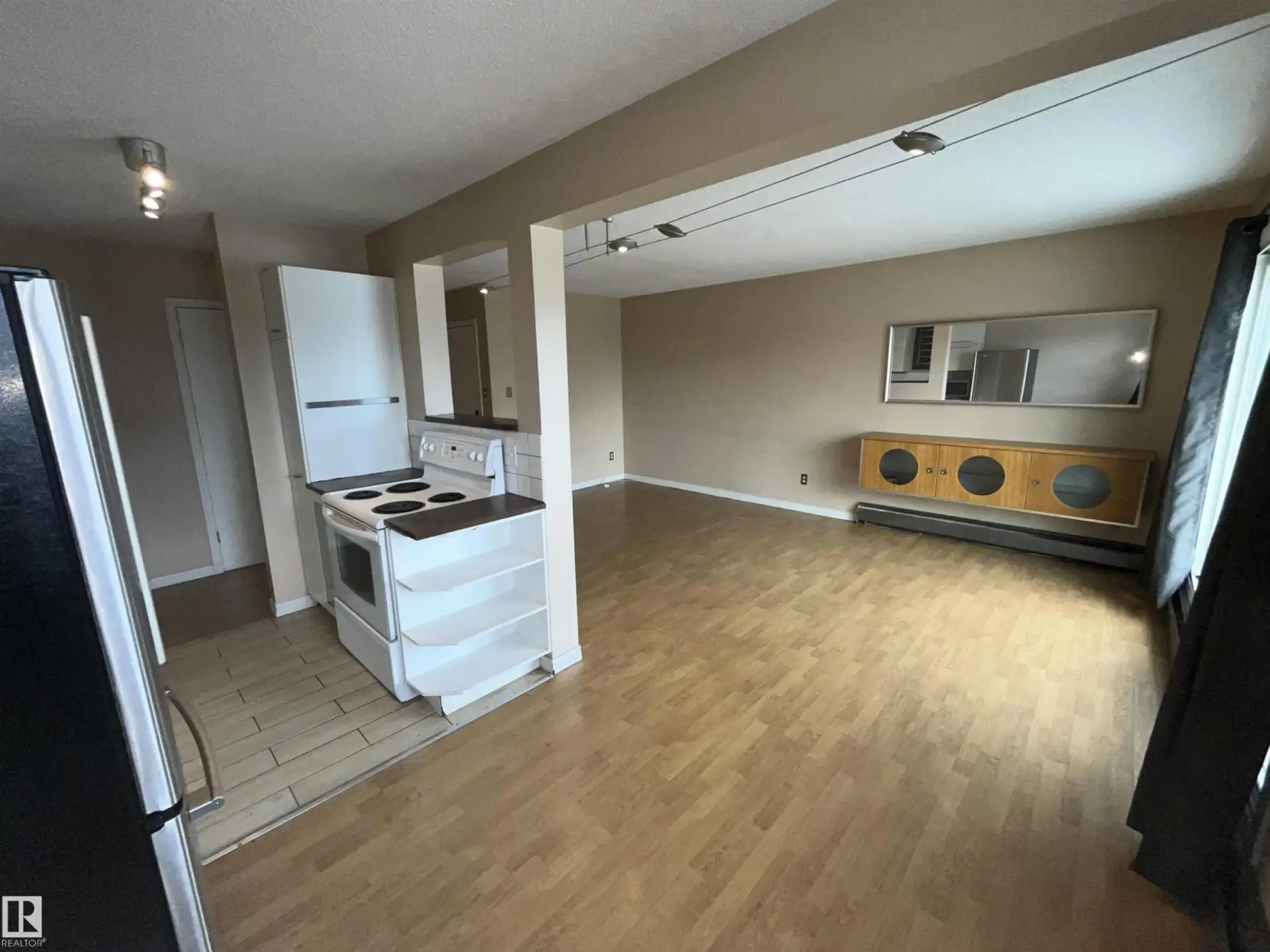 #306 11340 124 ST NW - Image 4
