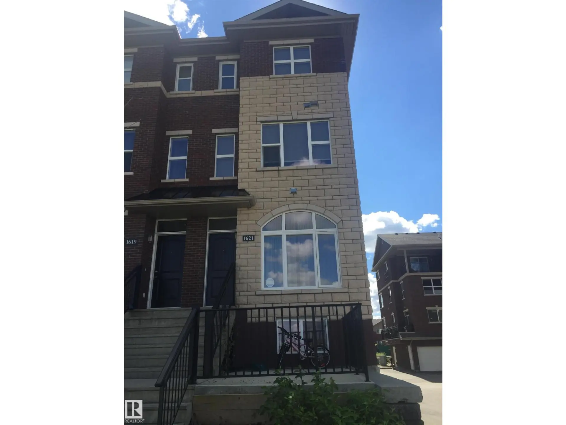 1621 CUNNINGHAM WY SW SW - Image 1
