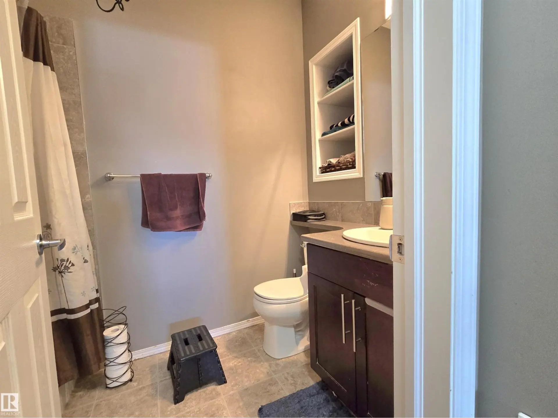 #24 6520 2 AV SW SW - Image 13