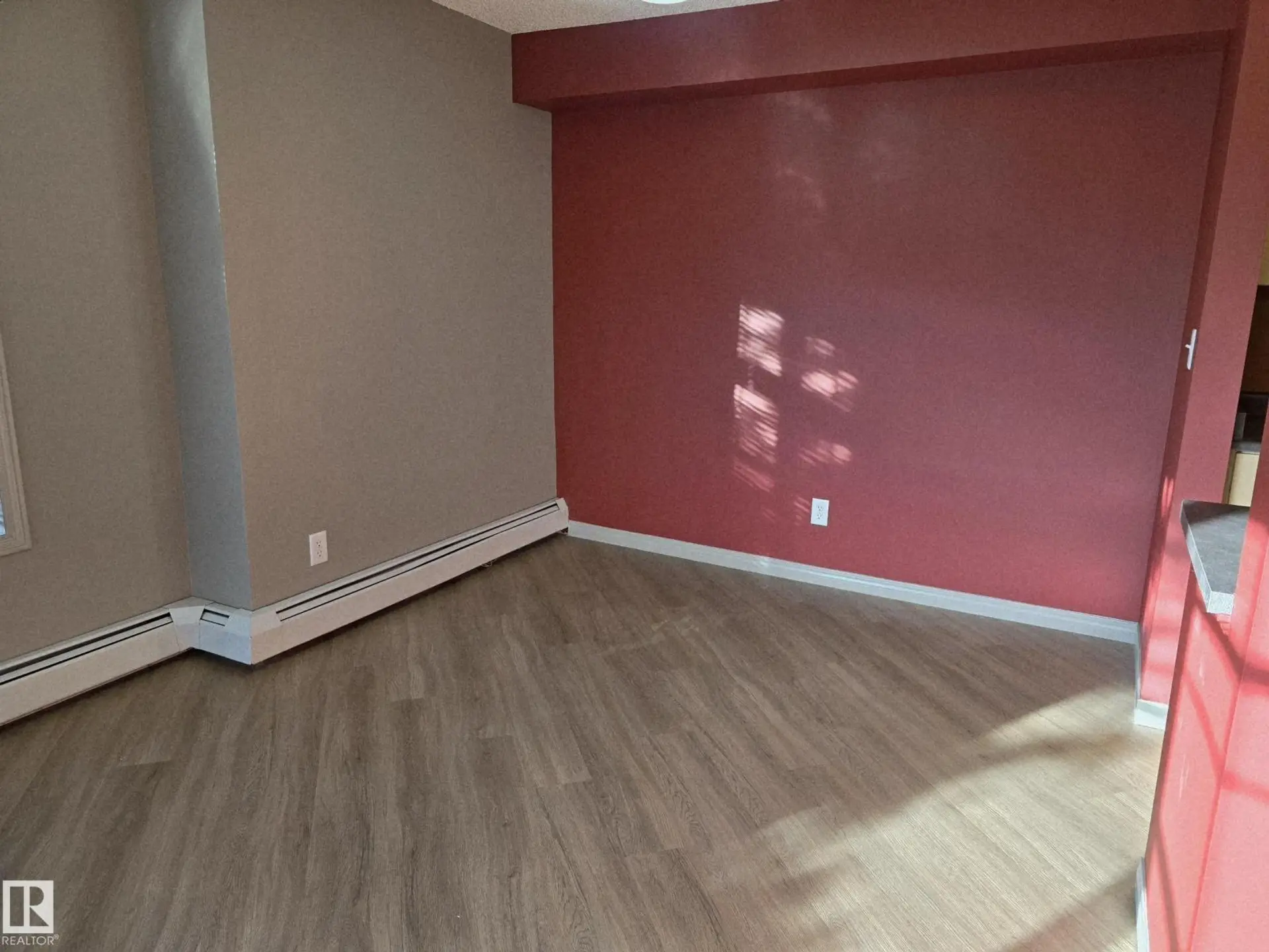 #211 11441 ELLERSLIE RD SW - Image 2