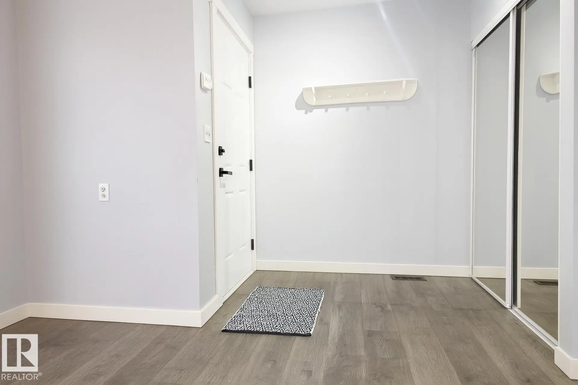 #2 10205 158 AV NW - Image 3